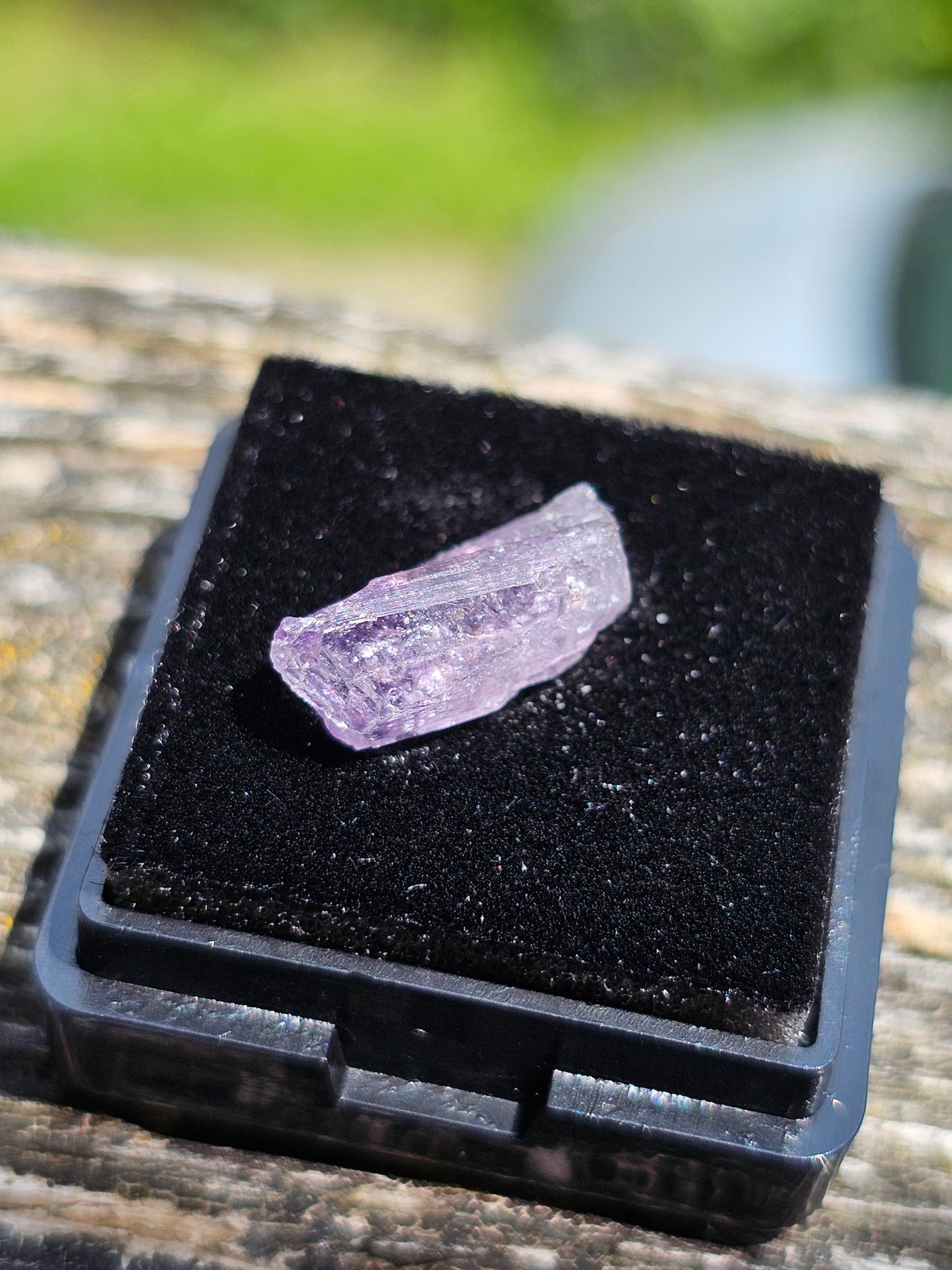 Scapolite violette brute C