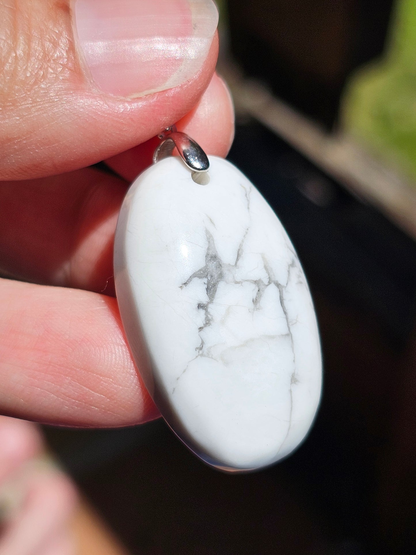 Pendentif en Howlite blanche H3
