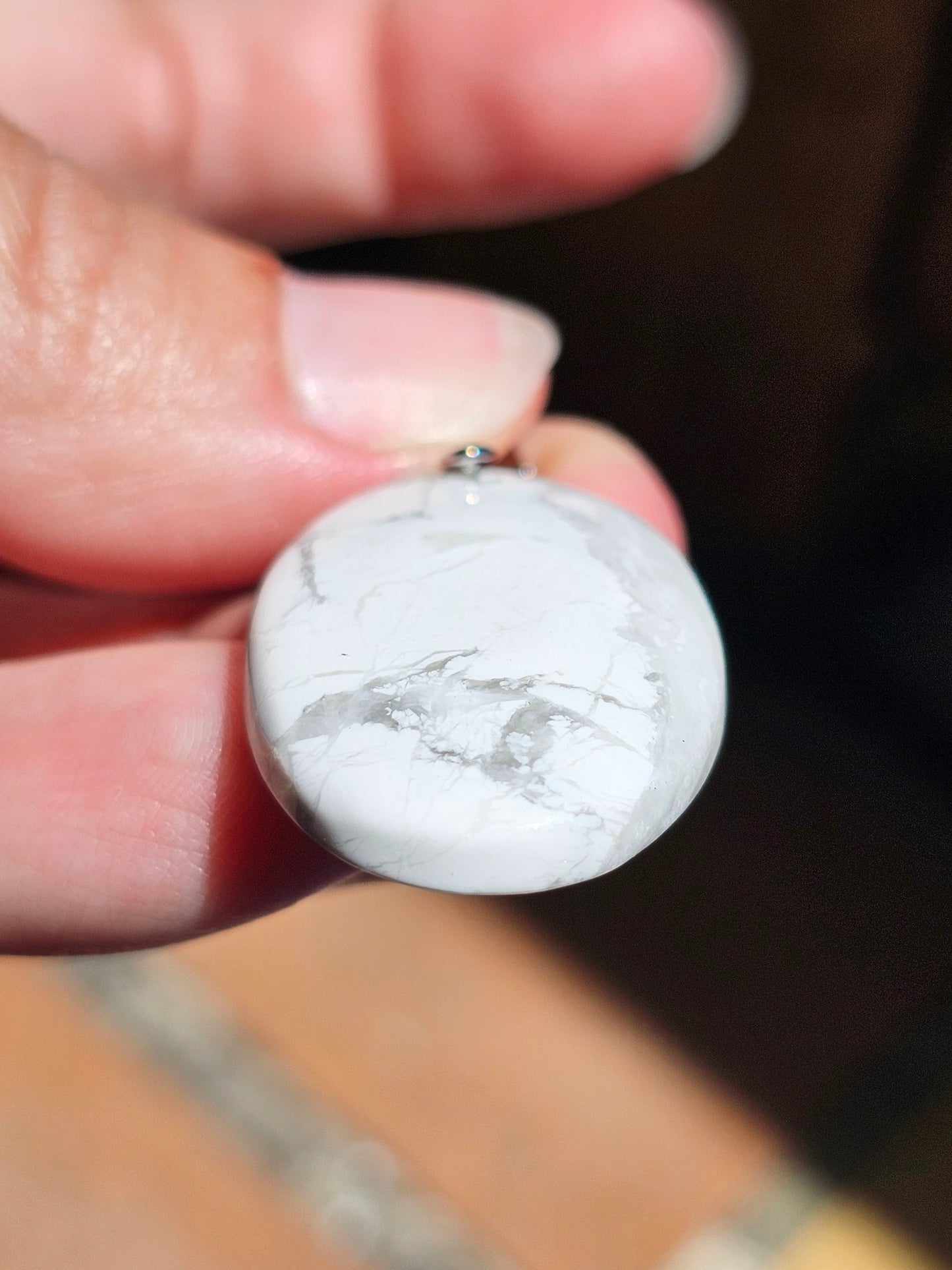 Pendentif en Howlite blanche H4