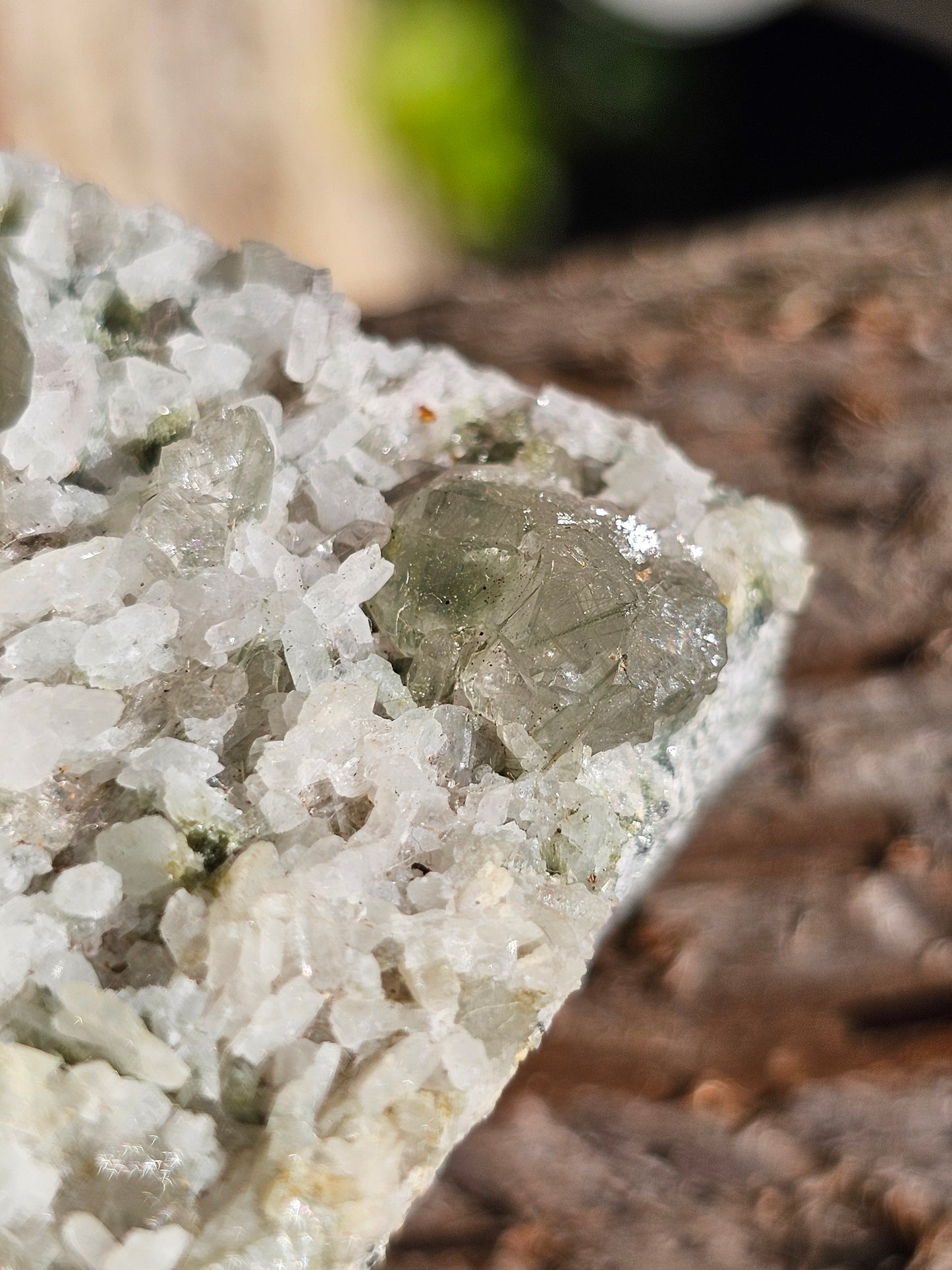 Quartz sur Byssolite Q3