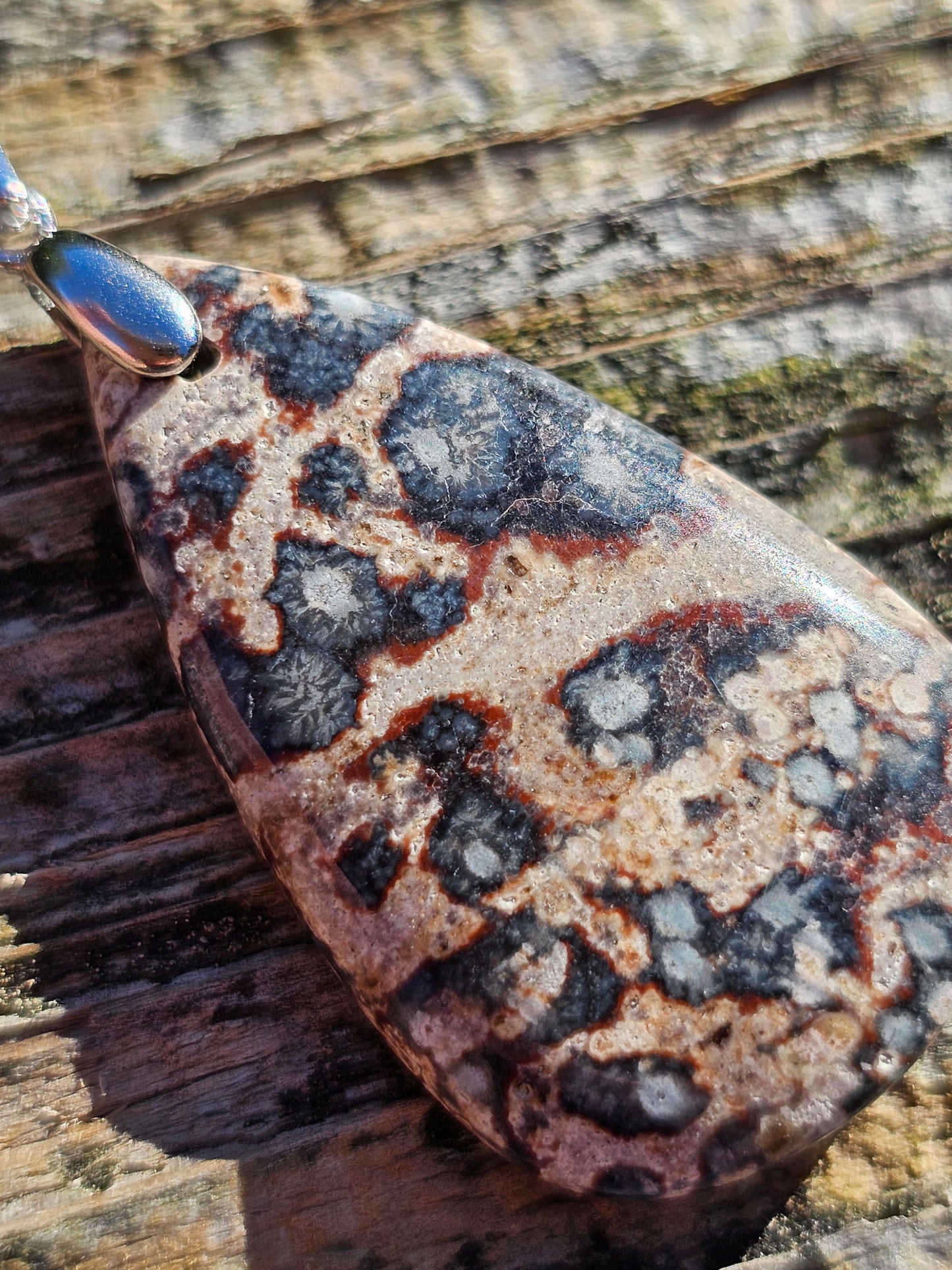 Pendentif en Jaspe vipère