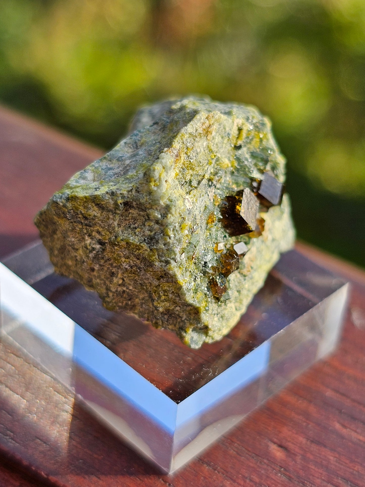 Mélange grenat, épidote et diopside n°3