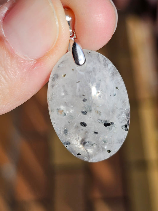 Pendentif en Quartz à Hématite QH1