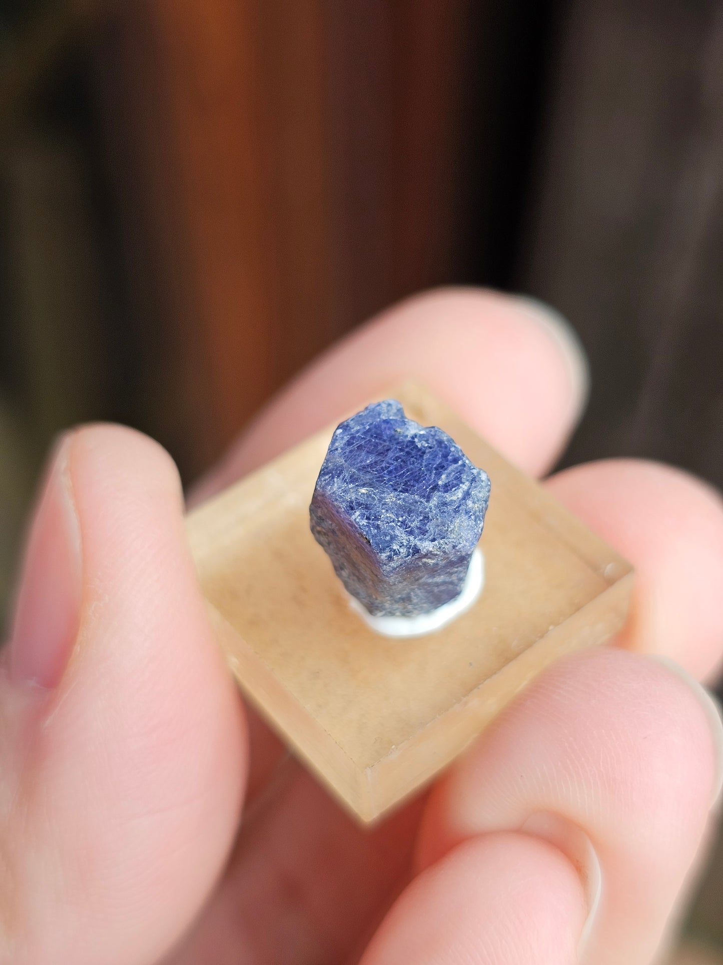 Saphir bleu brut n°9