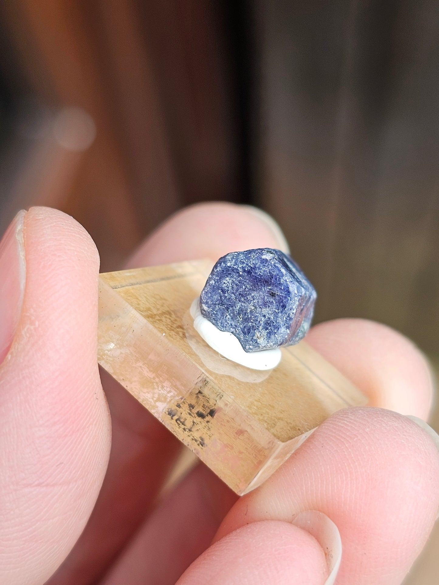 Saphir bleu brut n°16