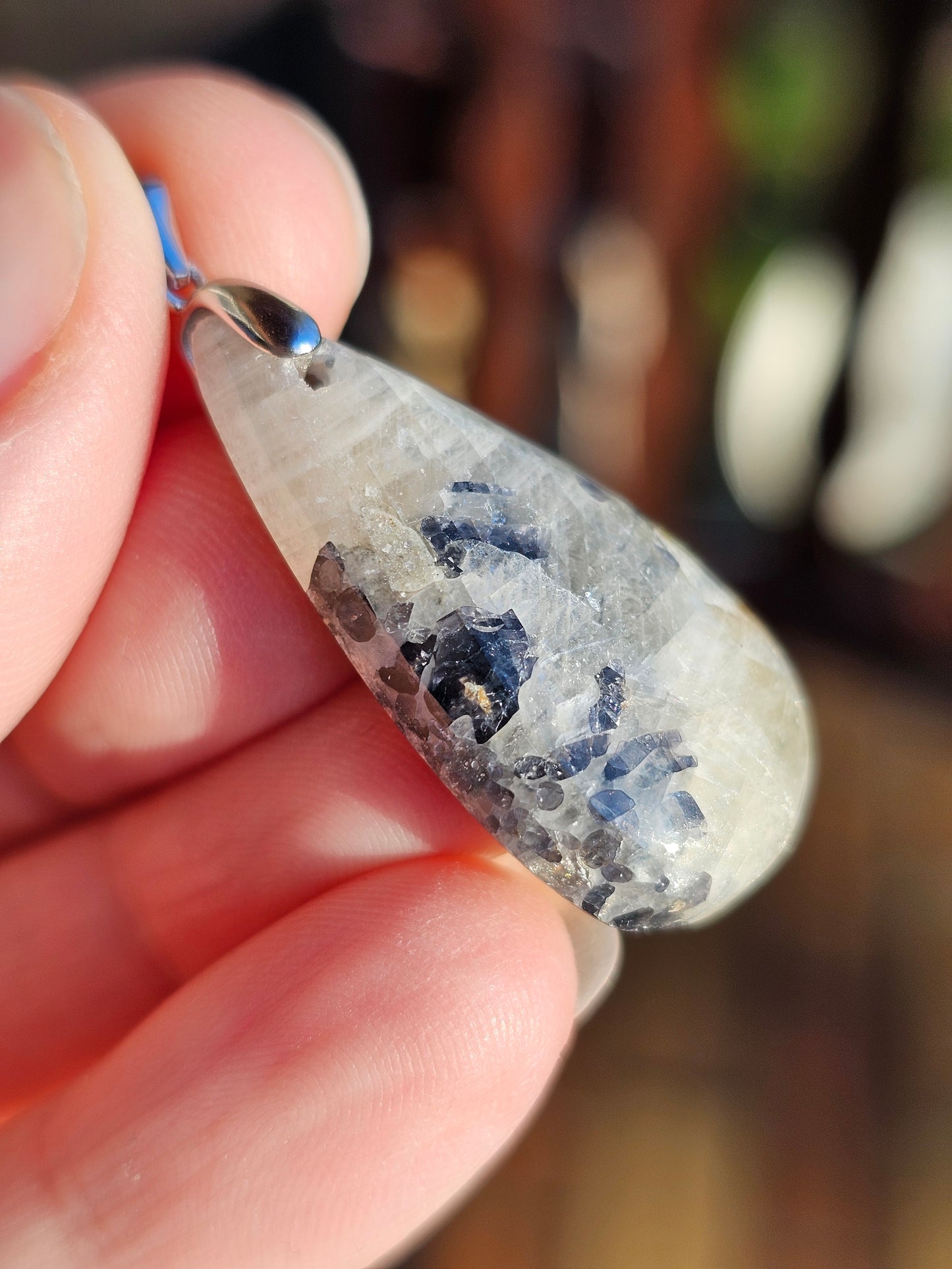 Pendentif en Calcite et Spinelle violette n°2