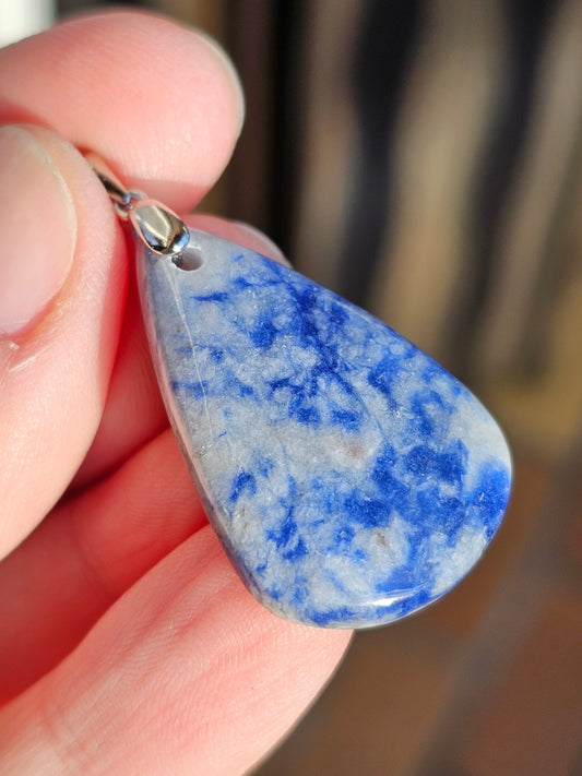 Pendentif en Dumortiérite