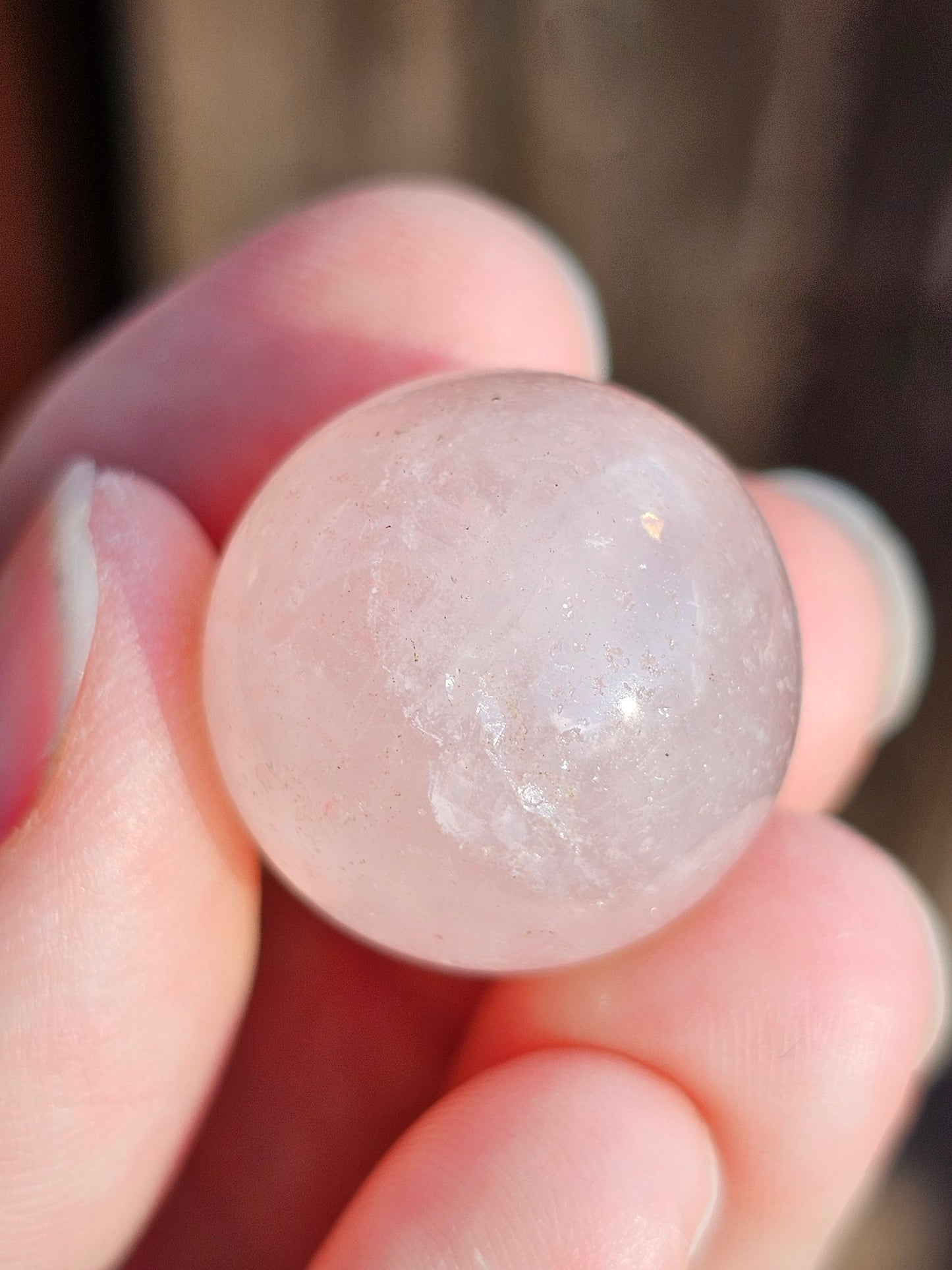 Petite sphère en Quartz rose E