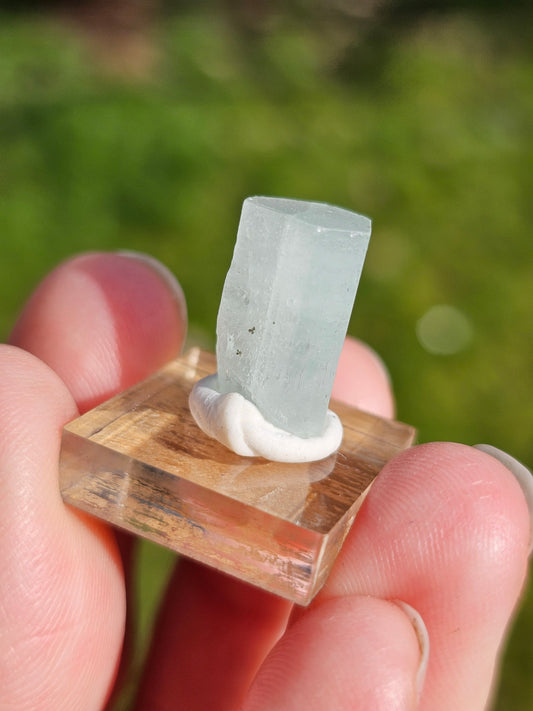 Aigue-marine du Pakistan sur socle n°2