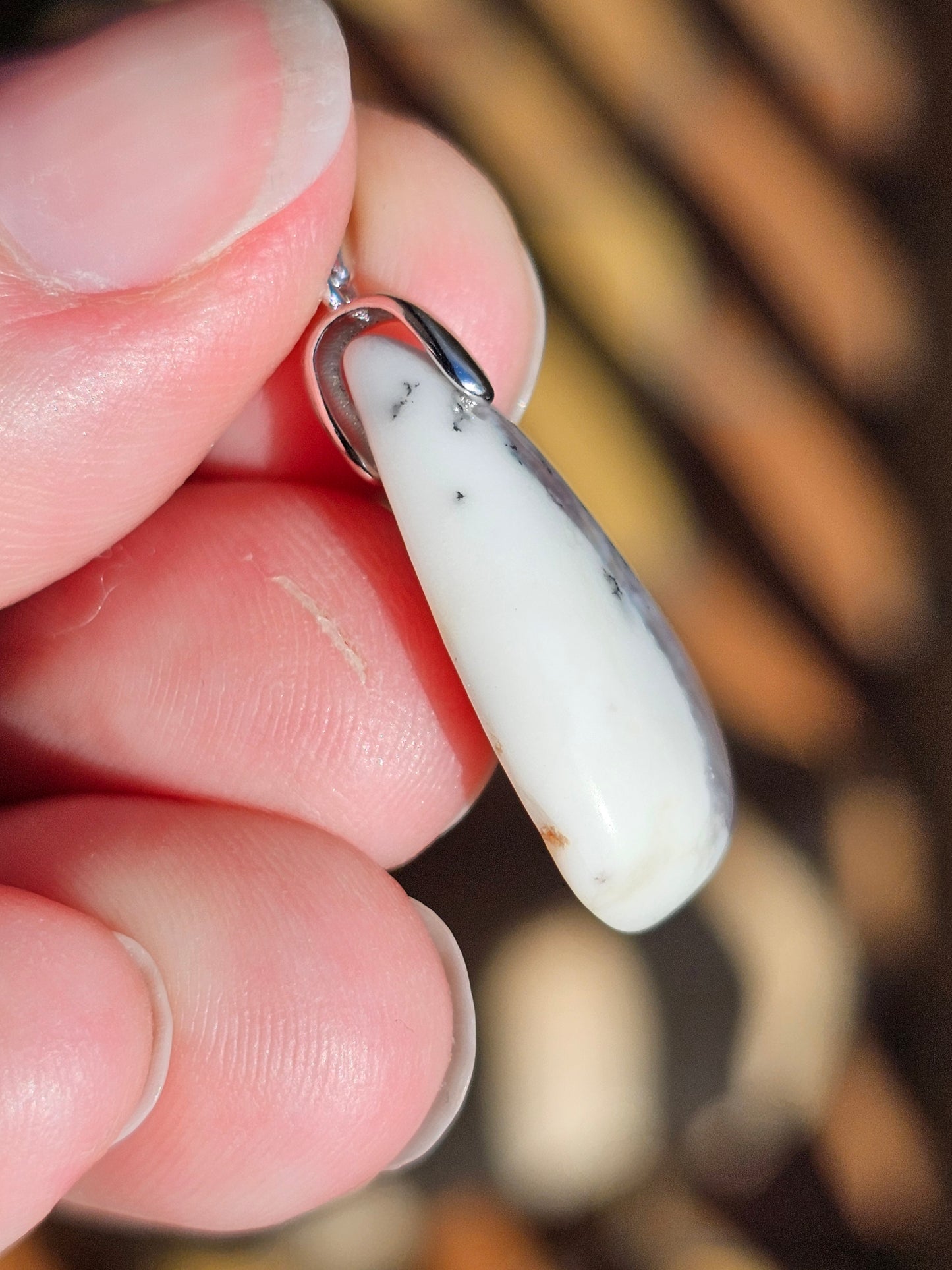 Pendentif en Opale dendritique OD4