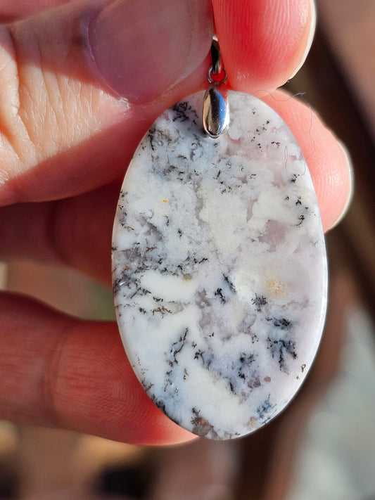 Pendentif en Opale dendritique OD6