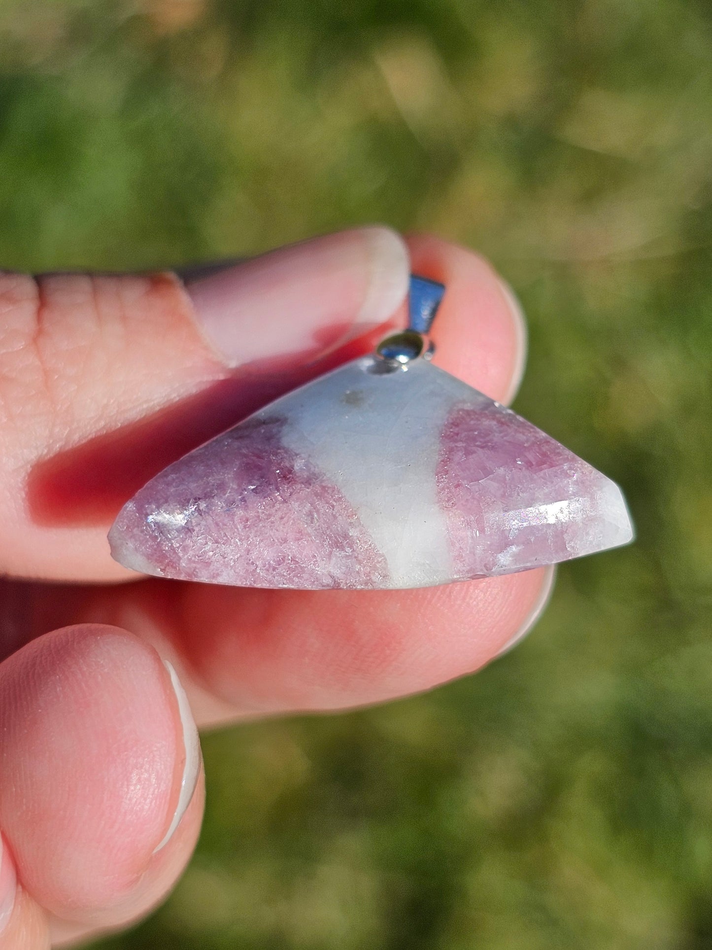 Pendentif en tourmaline rose sur quartz