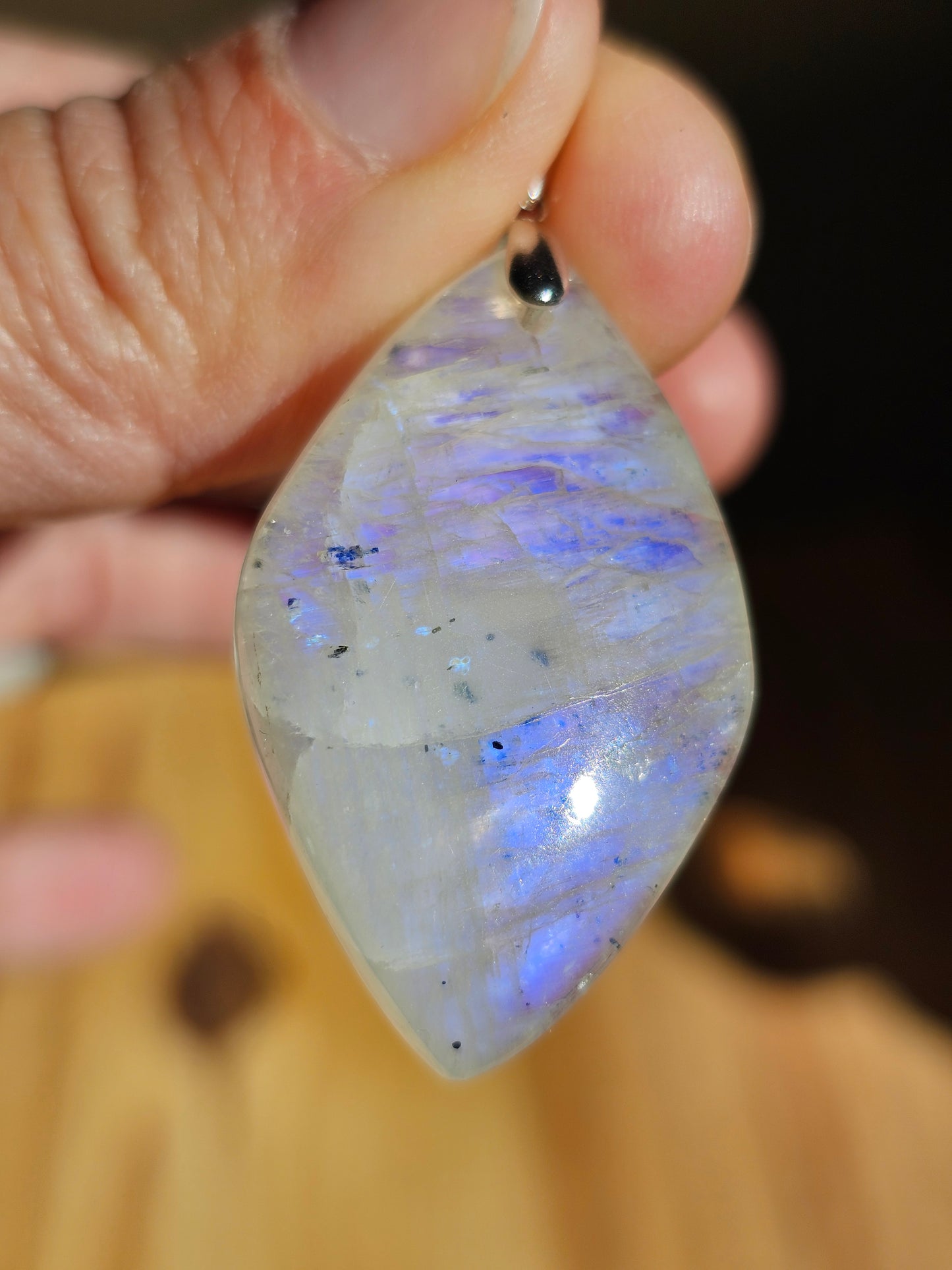 Pendentif en Pierre de Lune PL4