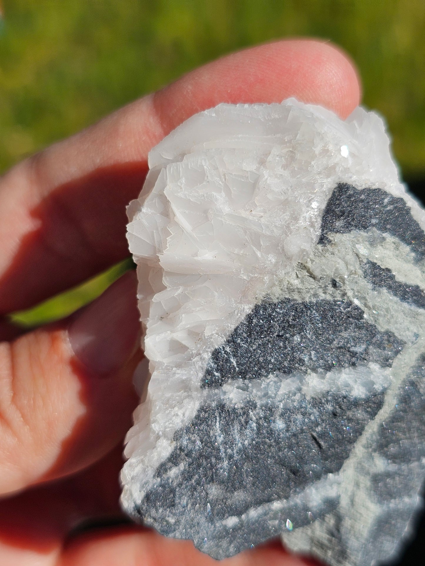 Calcite blanche de Chine (réactive UV) n°4