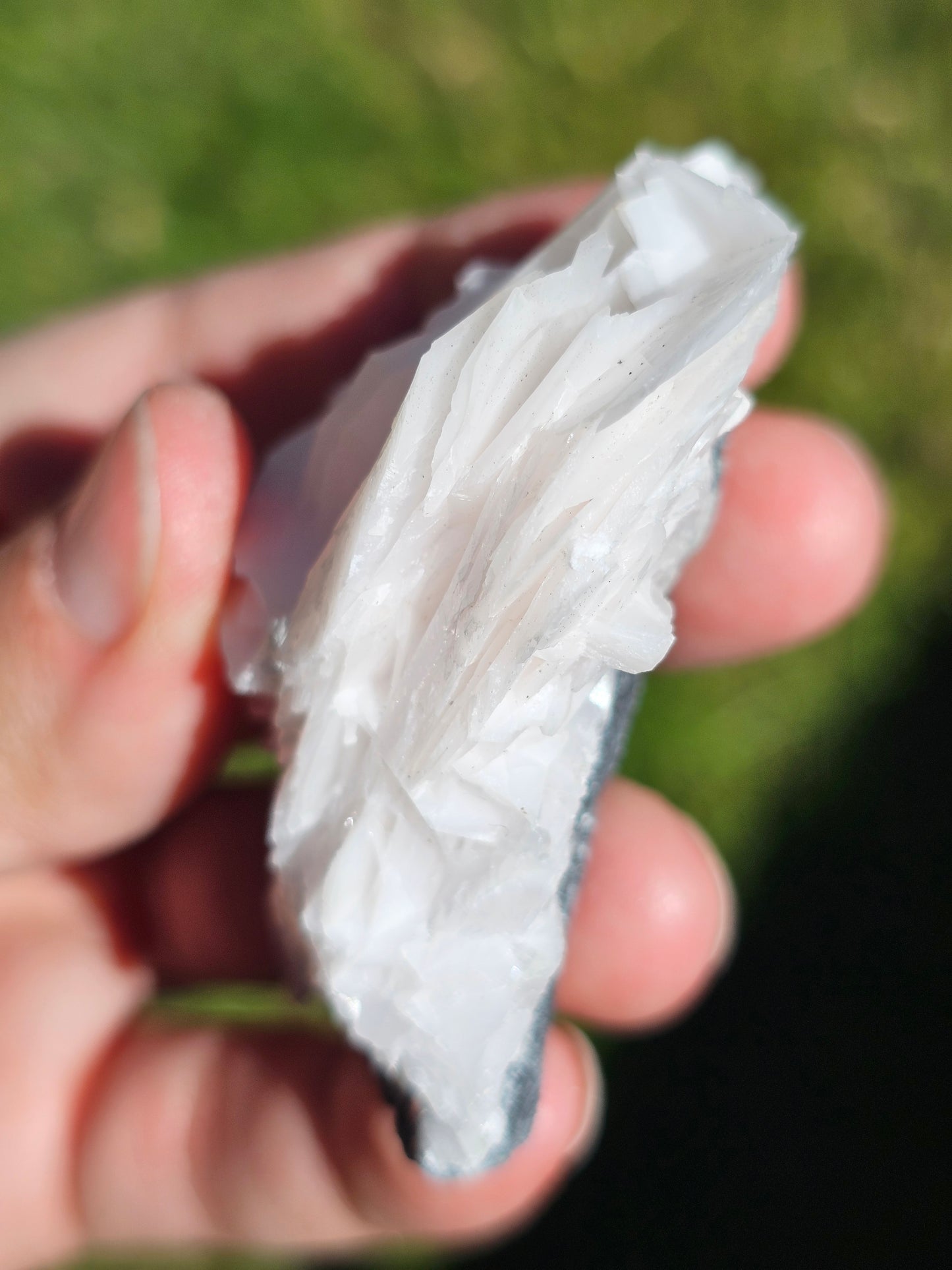 Calcite blanche de Chine (réactive UV) n°4