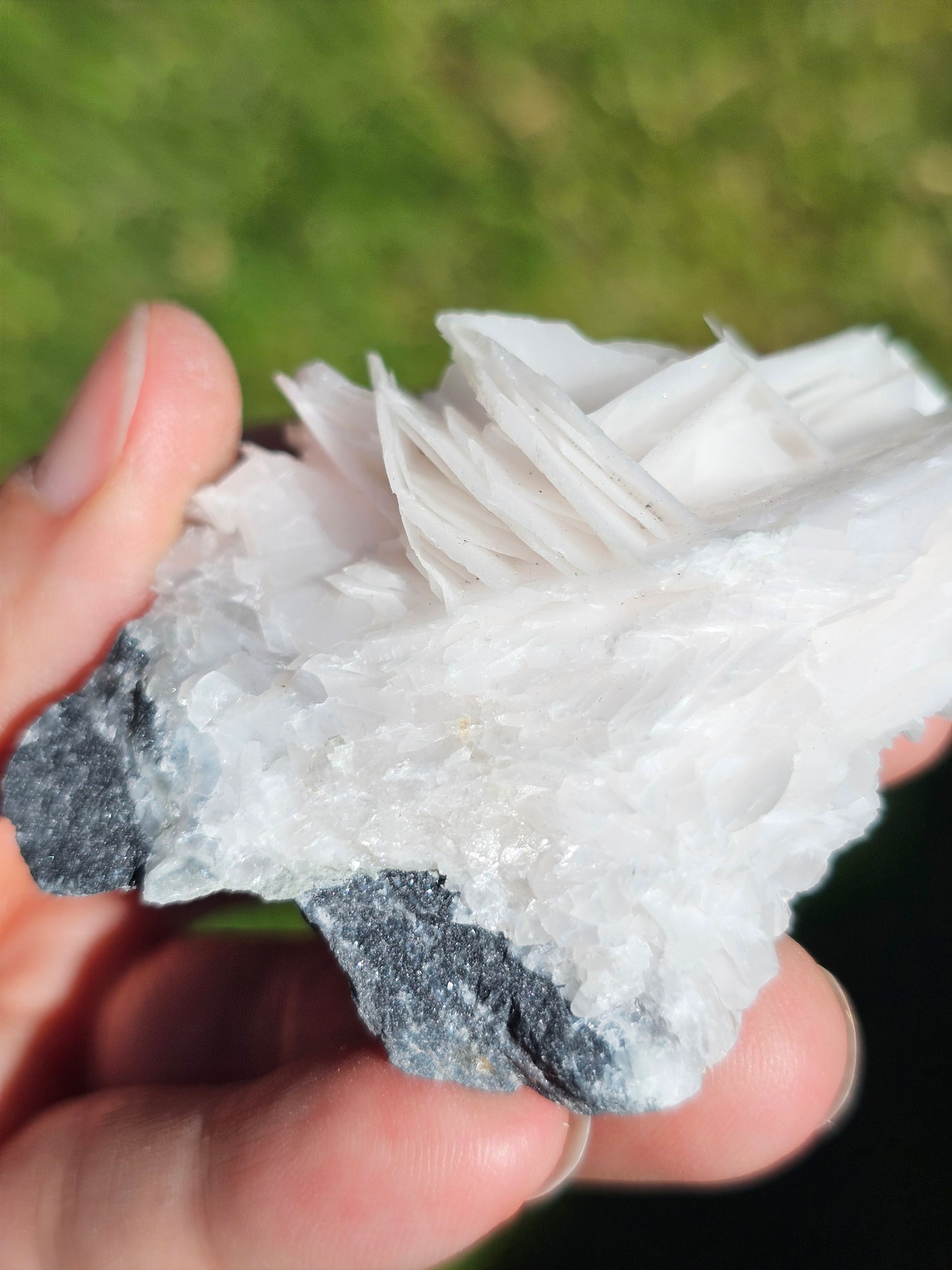 Calcite blanche de Chine (réactive UV) n°4