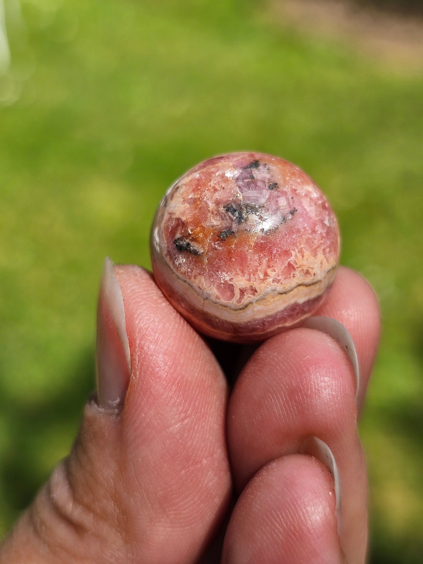 Petite sphère de Rhodochrosite RH9