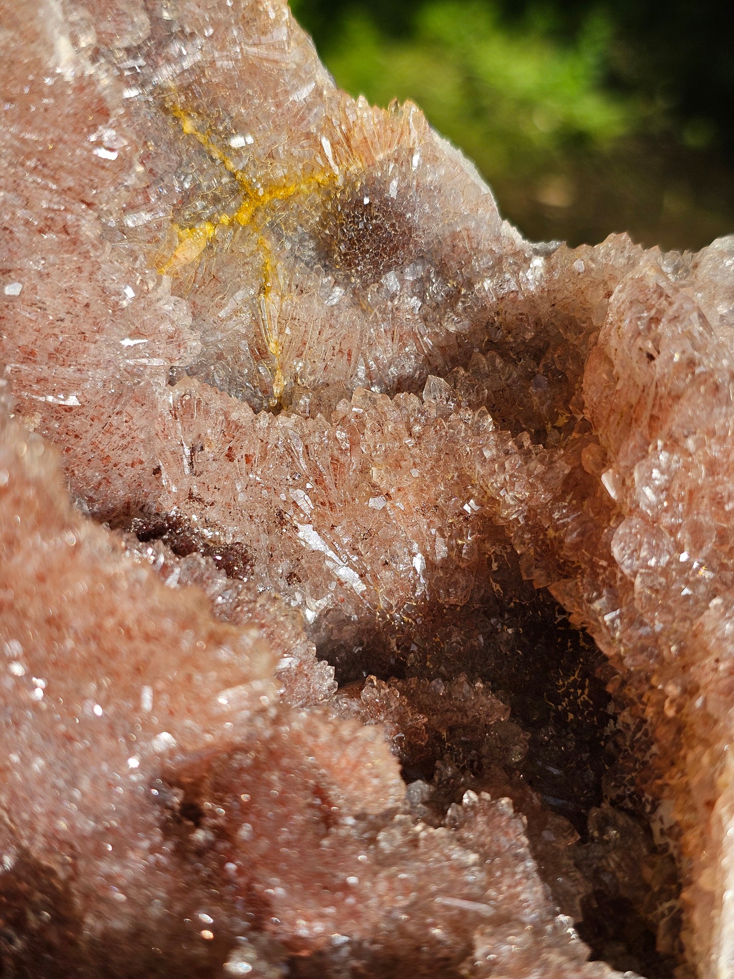 Superbe Géode d'Améthyste et Quartz hématoïde du Maroc