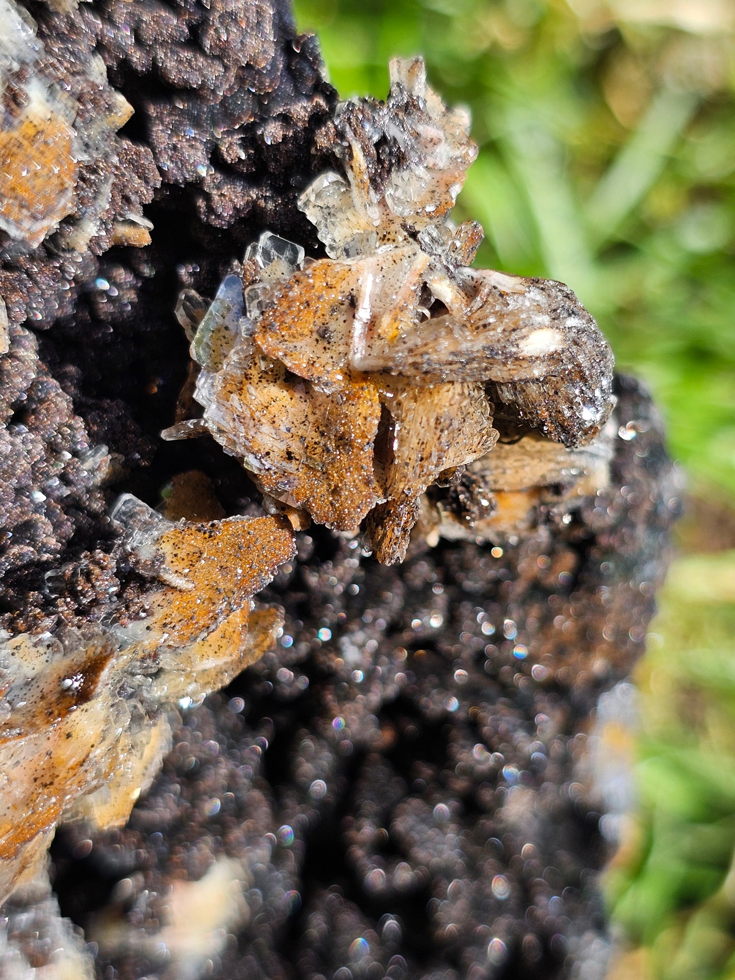 Grosse Goethite du Maroc avec Baryte
