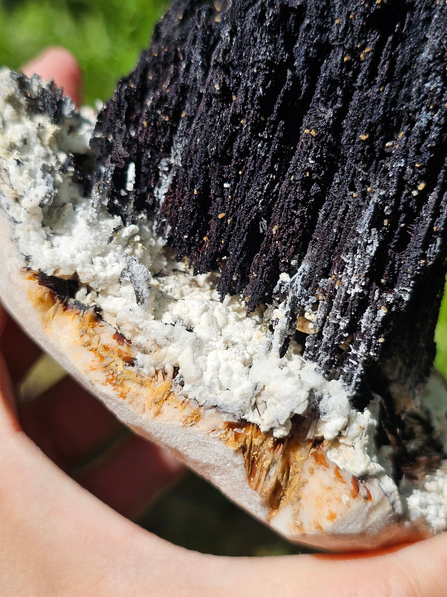 Incroyable Goethite du Maroc avec Baryte, Aragonite et Vanadinite