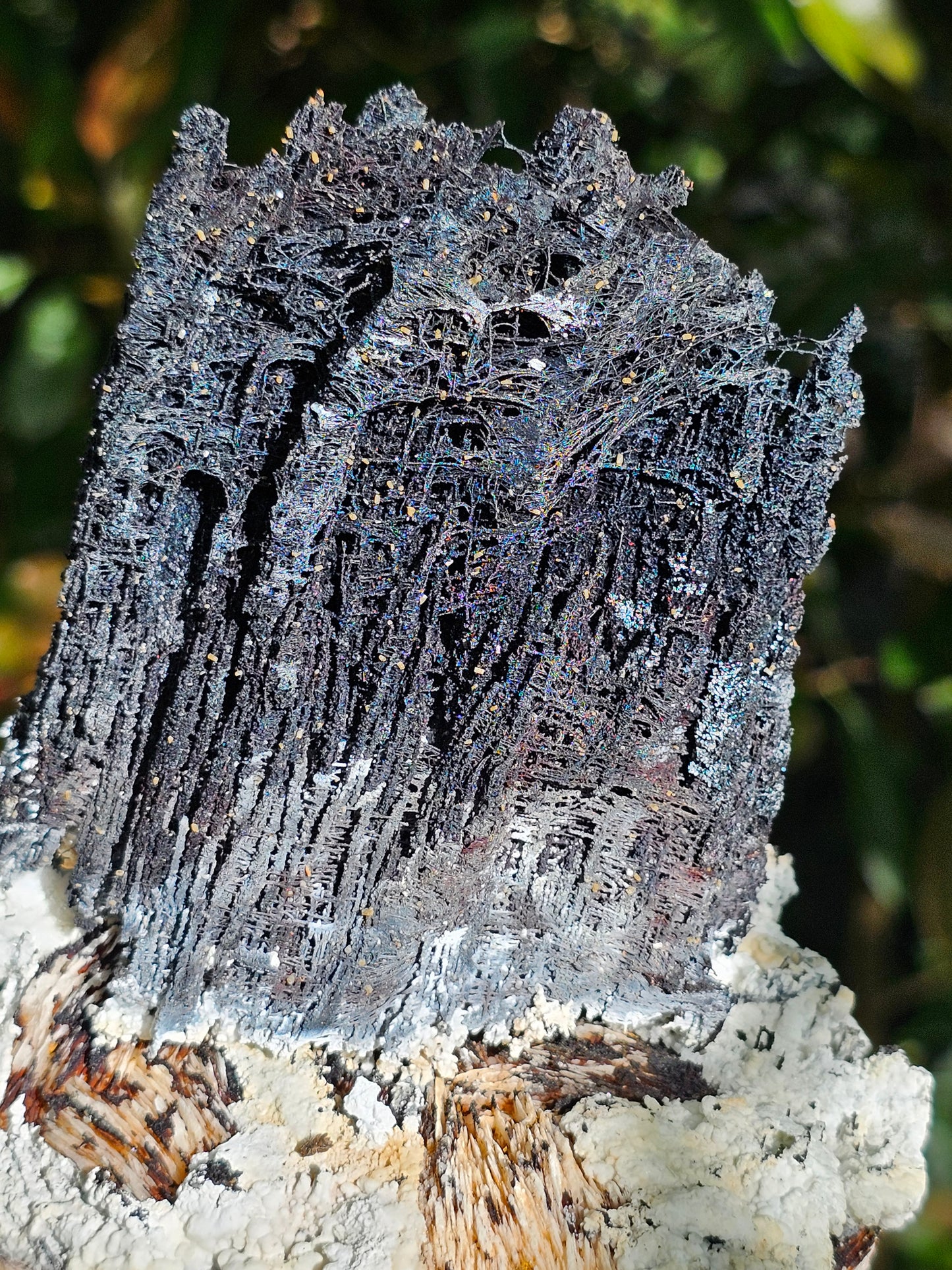 Incroyable Goethite du Maroc avec Baryte, Aragonite et Vanadinite