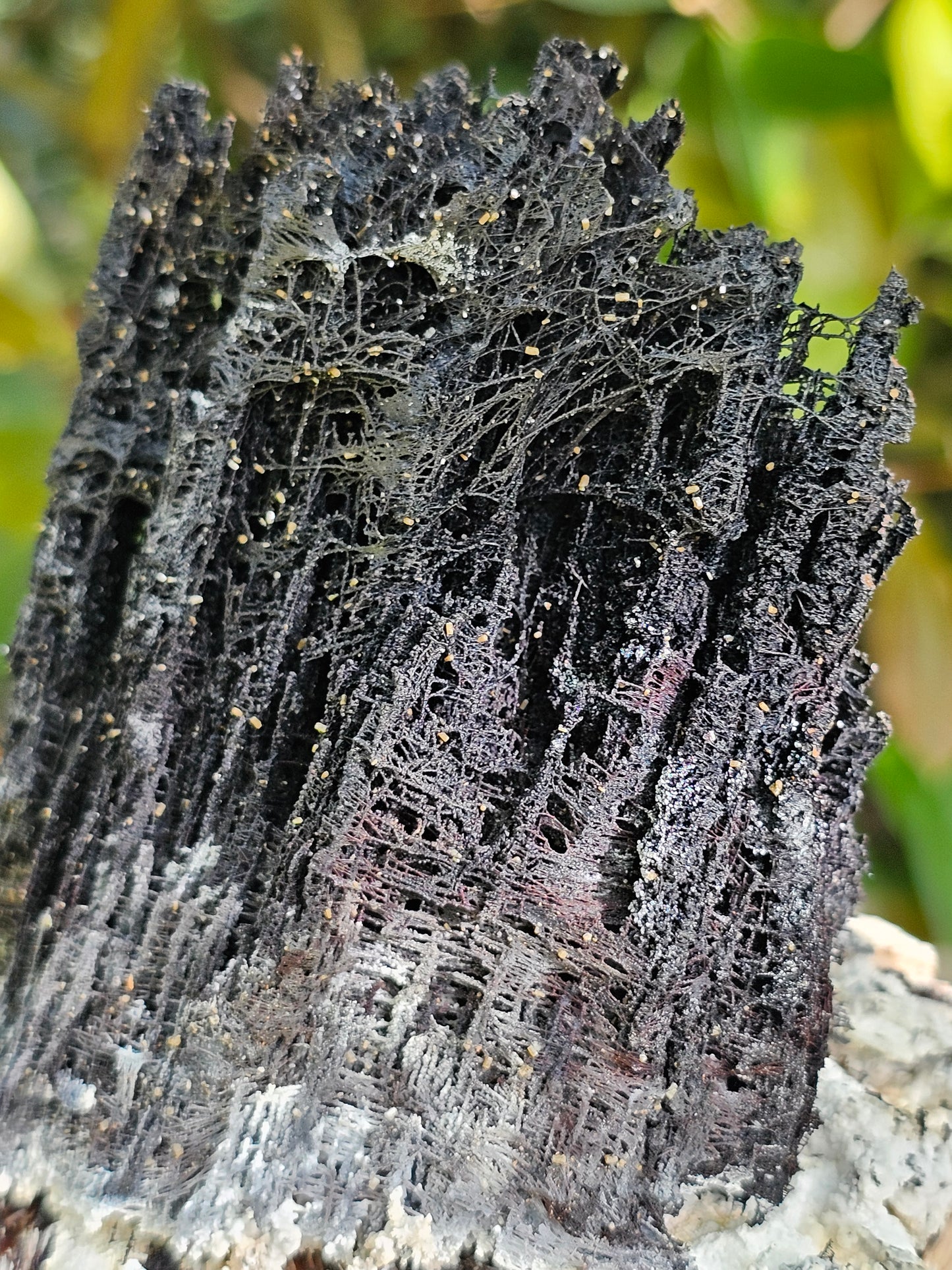 Incroyable Goethite du Maroc avec Baryte, Aragonite et Vanadinite