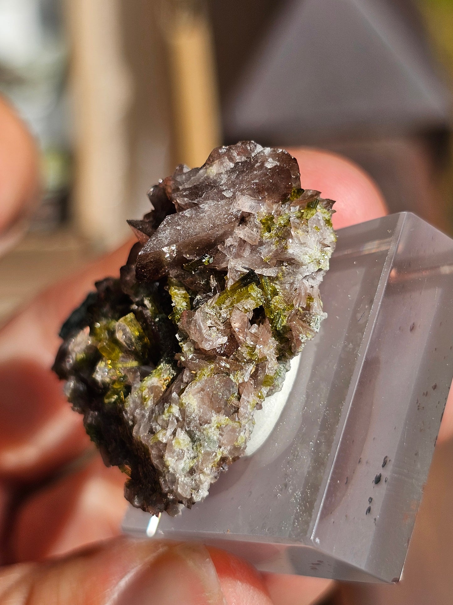 Axinite et Epidote du Pakistan n°4