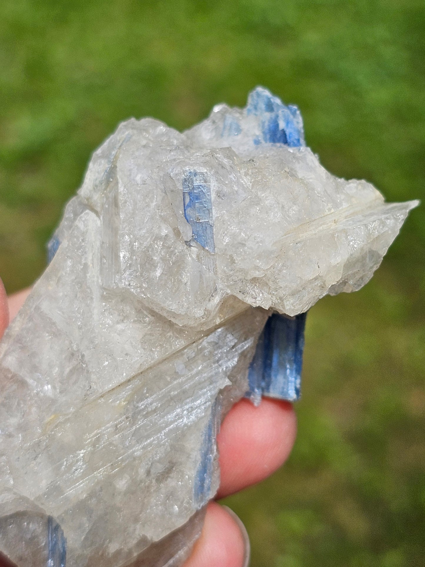 Cyanite bleue brute D