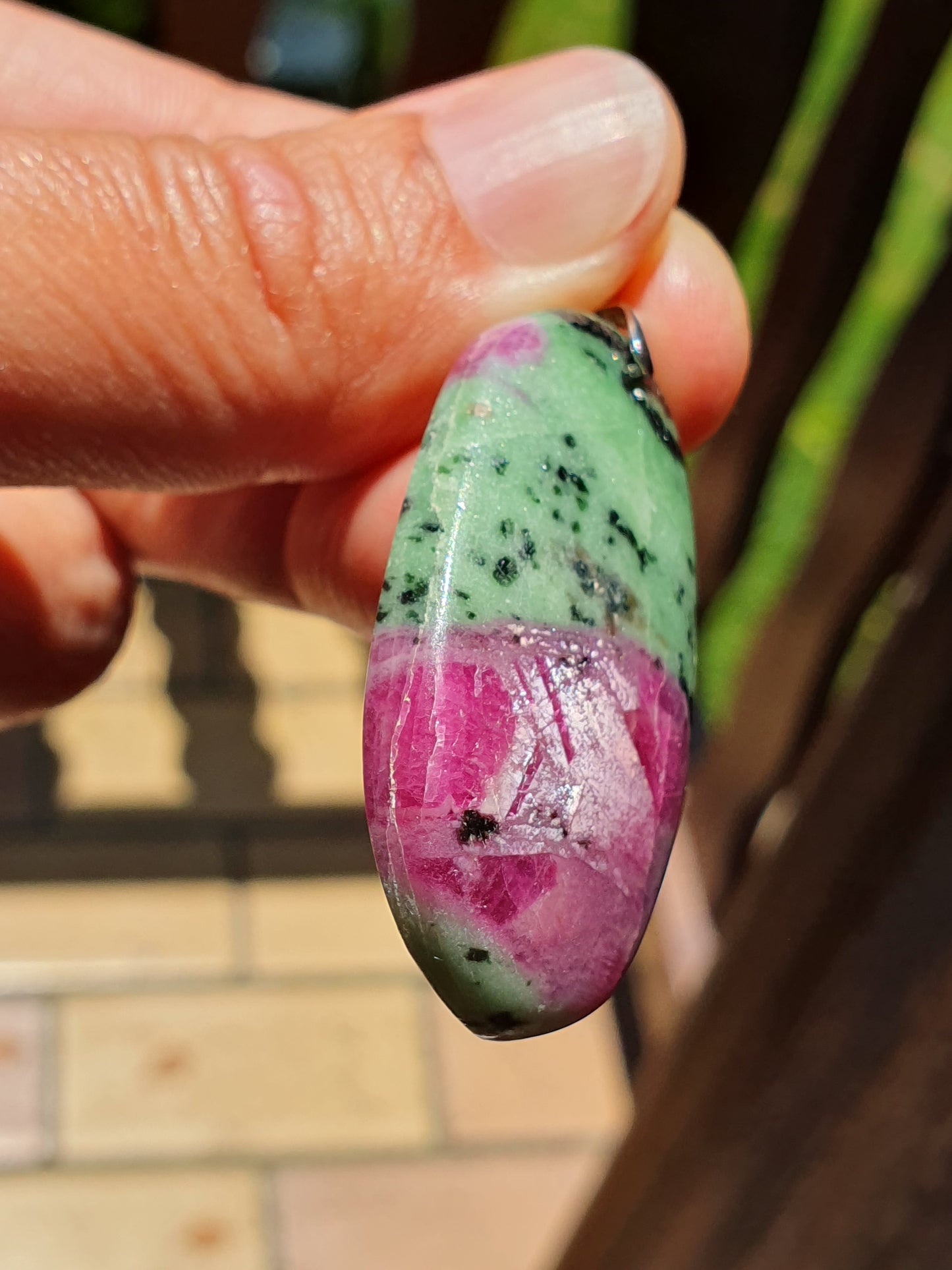 Pendentif Rubis Zoïsite n°7 (réactif UV)