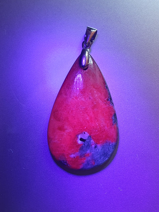 Pendentif Rubis Zoïsite n°10 (réactif UV)