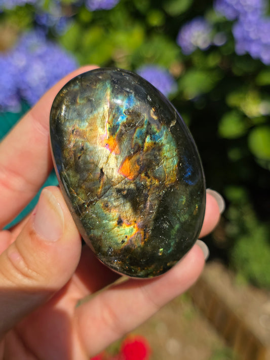 Galet Labradorite noire (à choisir)
