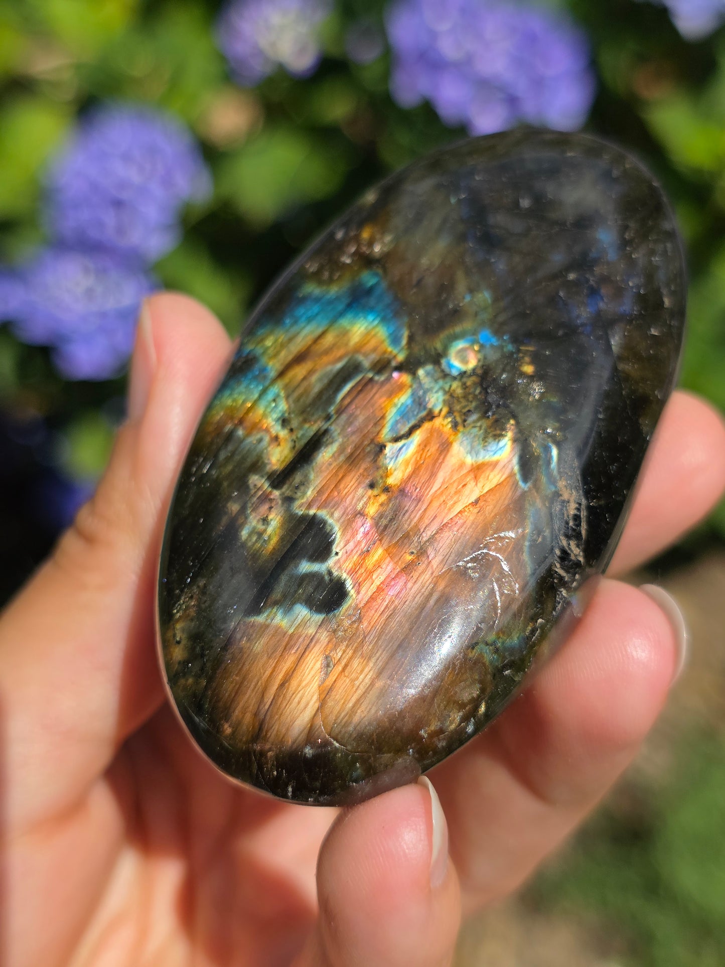 Galet Labradorite noire (à choisir)