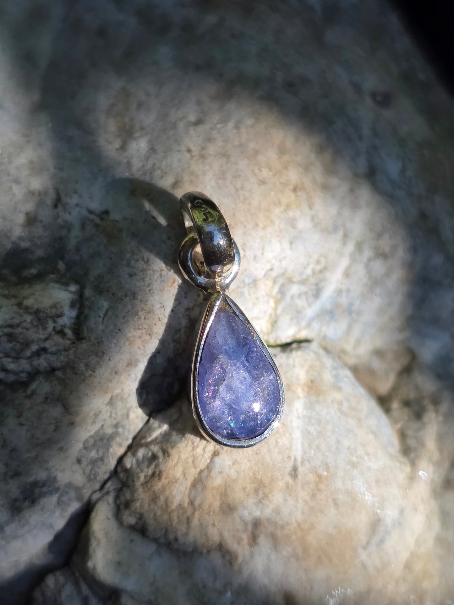 Pendentif rare en Tanzanite sertie argent 925 n°2