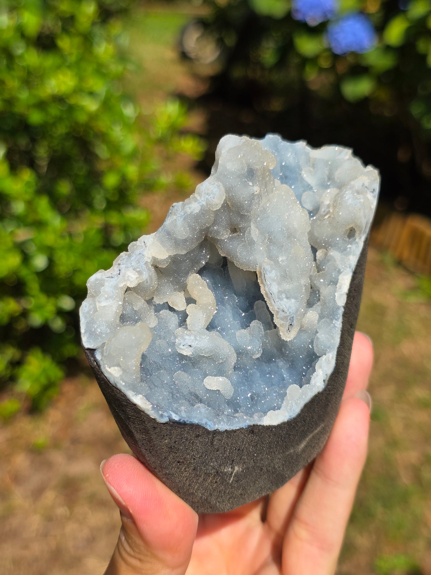 Calcédoine bleue avec Apophyllite n°3
