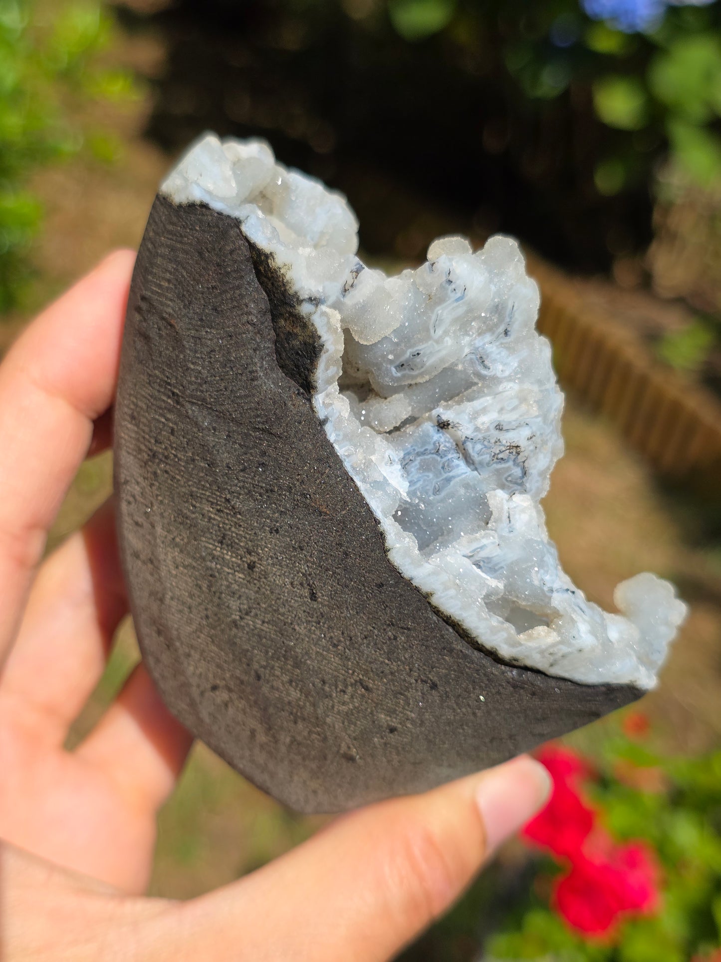Calcédoine bleue avec Apophyllite n°3