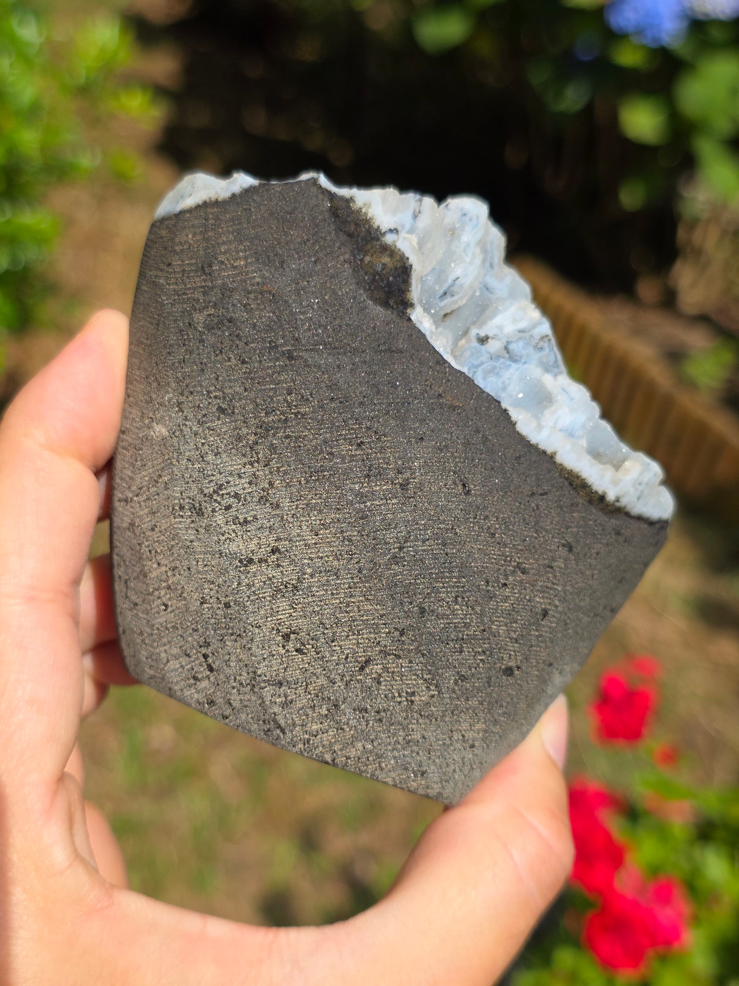 Calcédoine bleue avec Apophyllite n°3