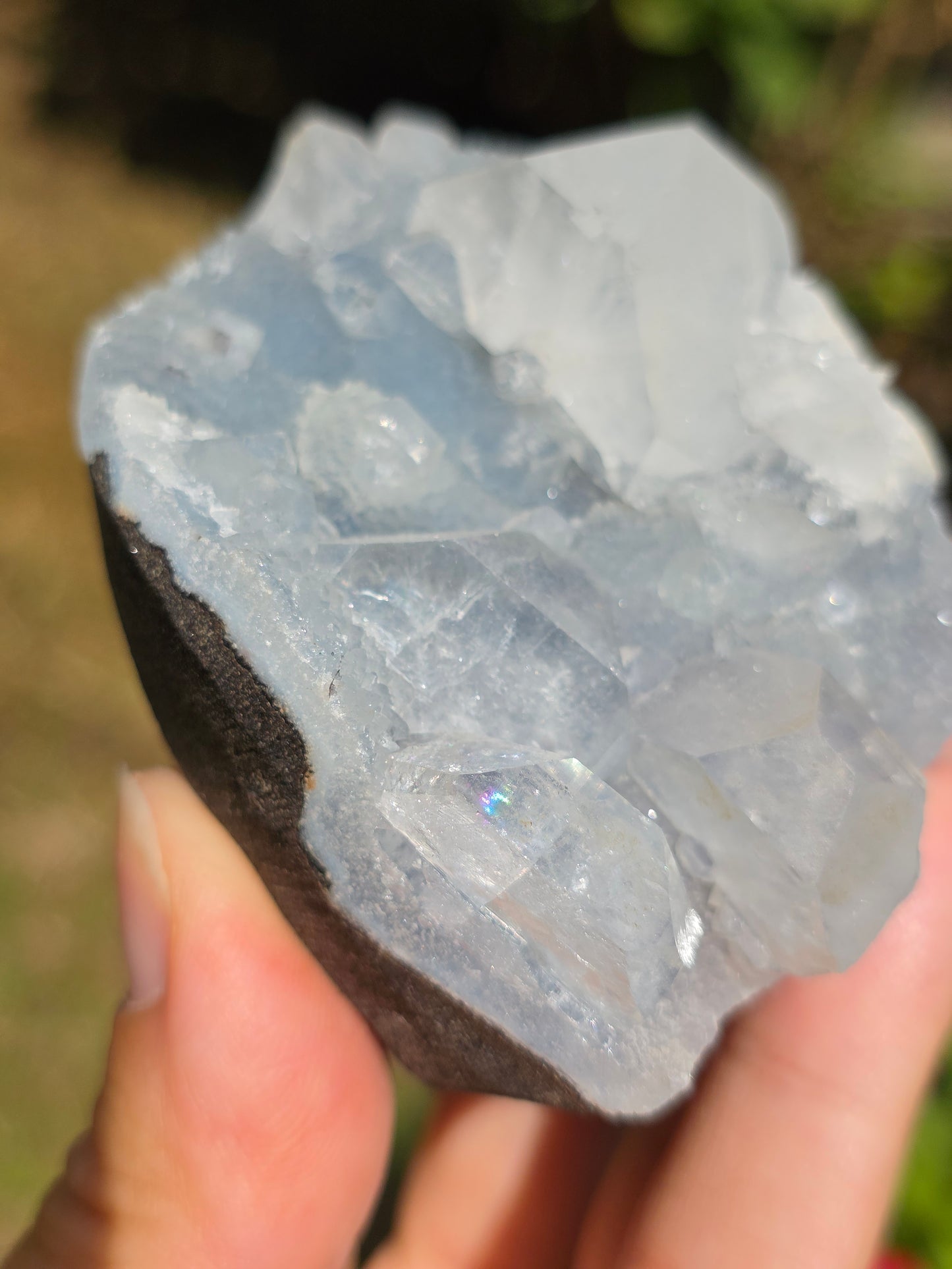 Calcédoine bleue avec Apophyllite n°8