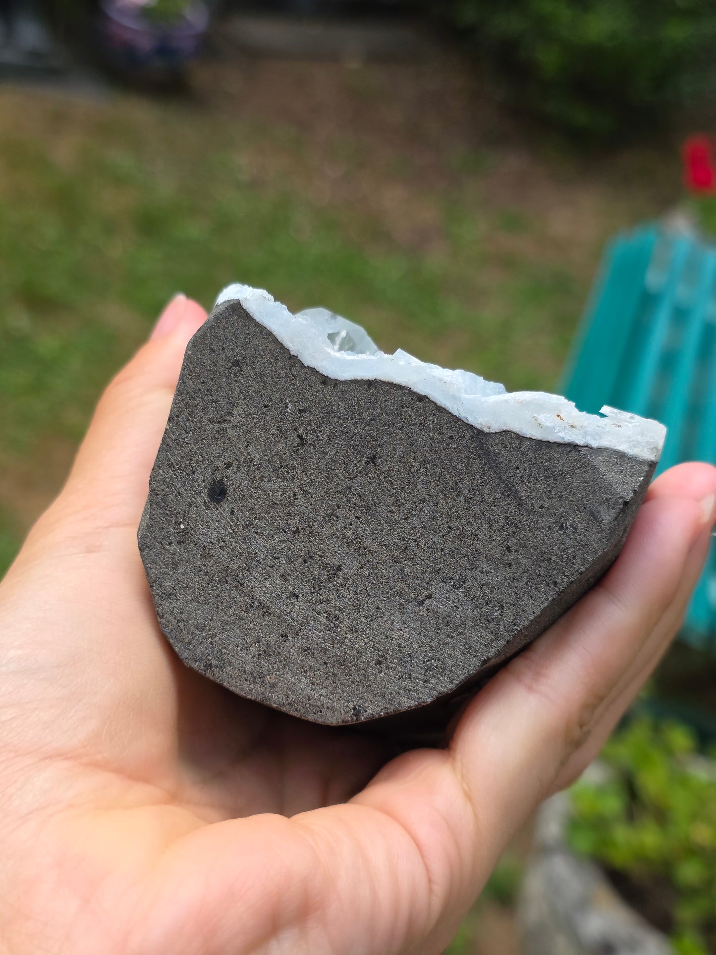 Calcédoine bleue avec Apophyllite n°19