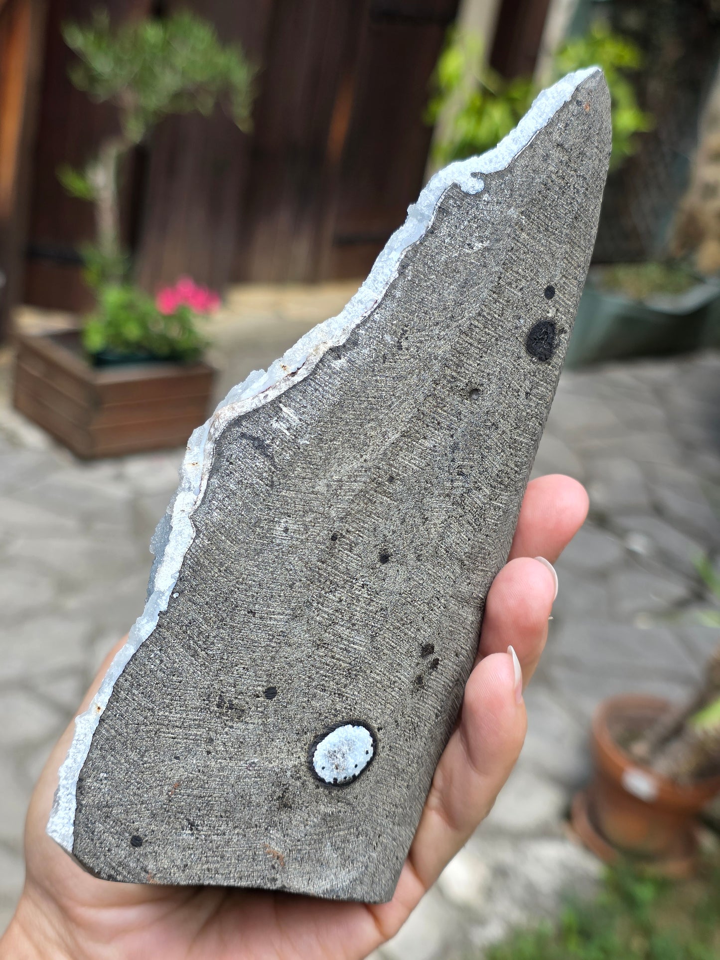 Calcédoine bleue avec Apophyllite n°19