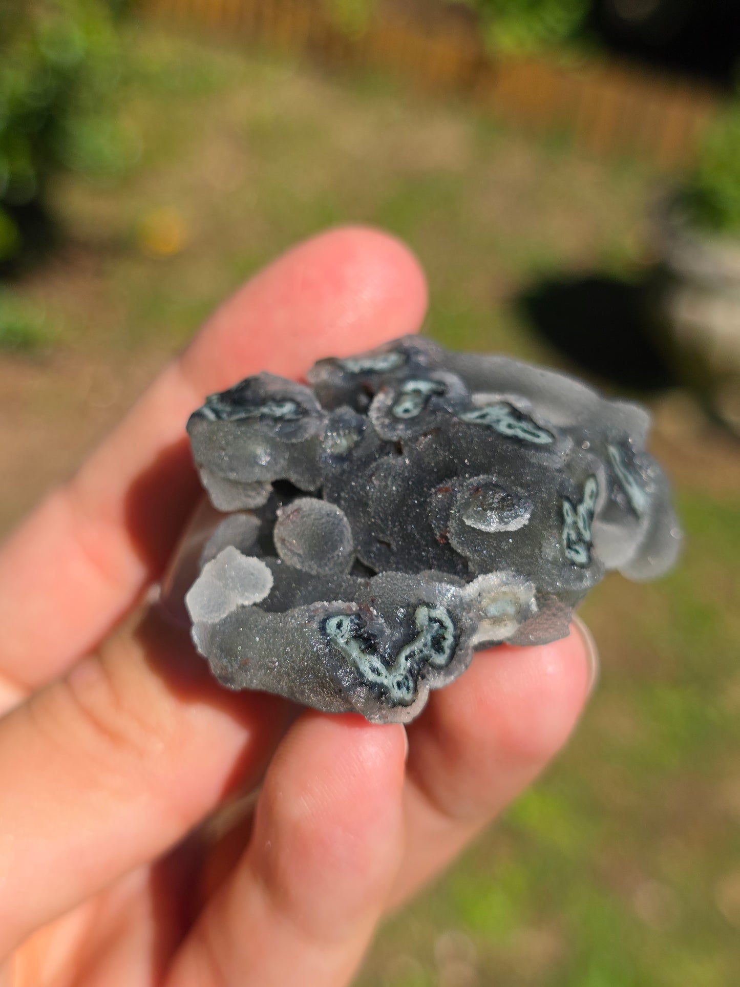Calcédoine d'Inde avec heulandite rouge n°25
