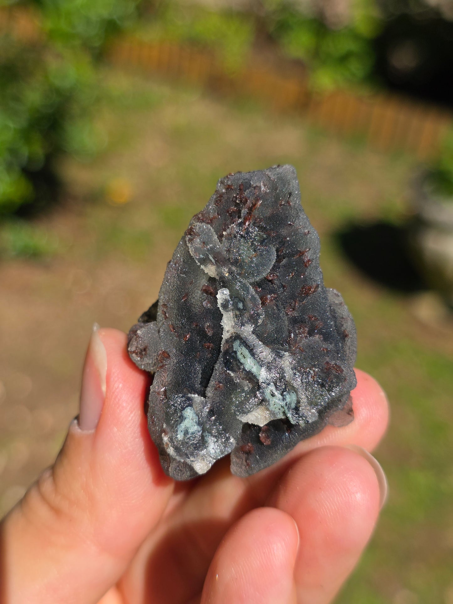 Calcédoine d'Inde avec heulandite rouge n°29