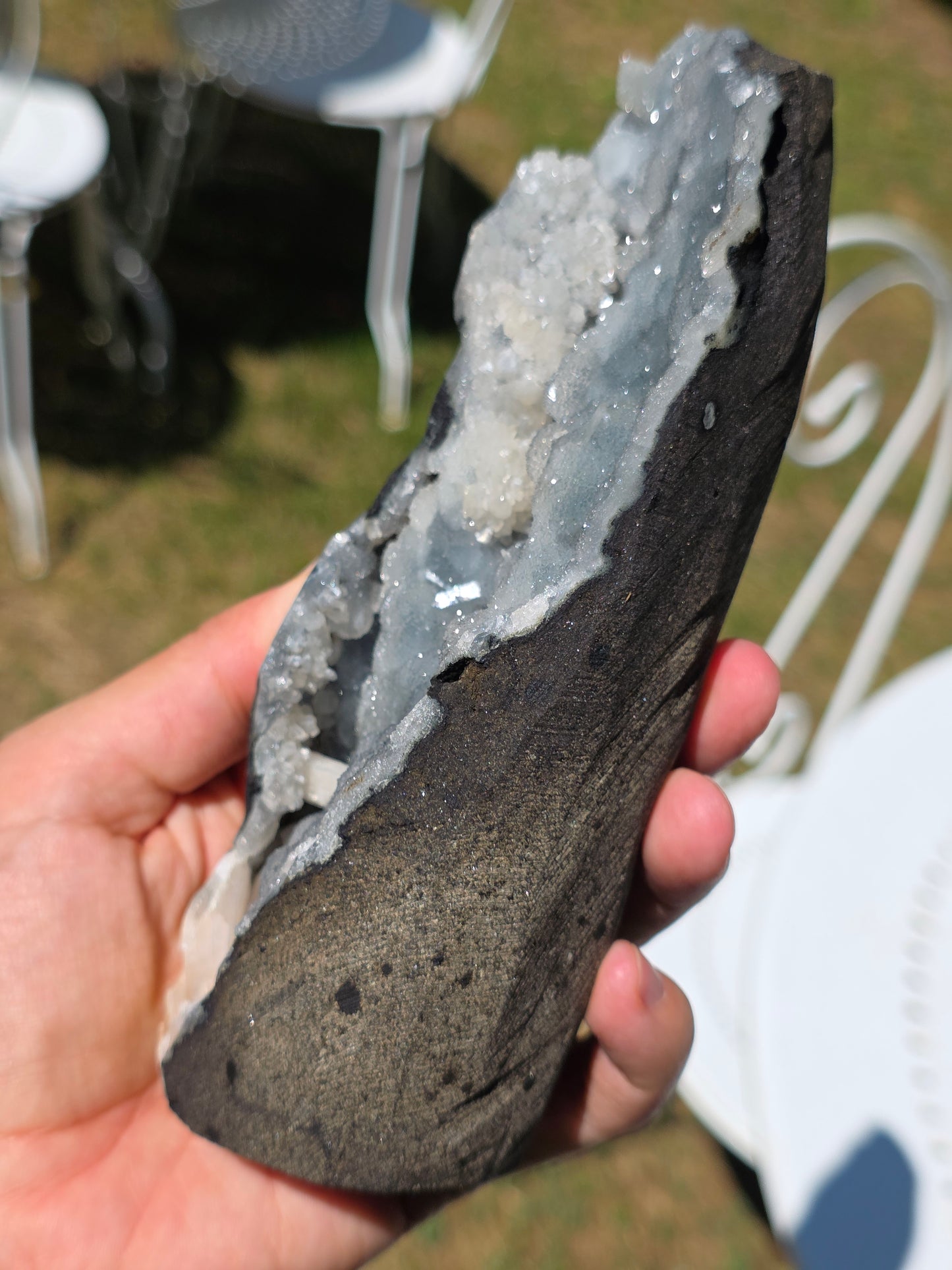 Grande Calcédoine avec Stilbite d'Inde n°65