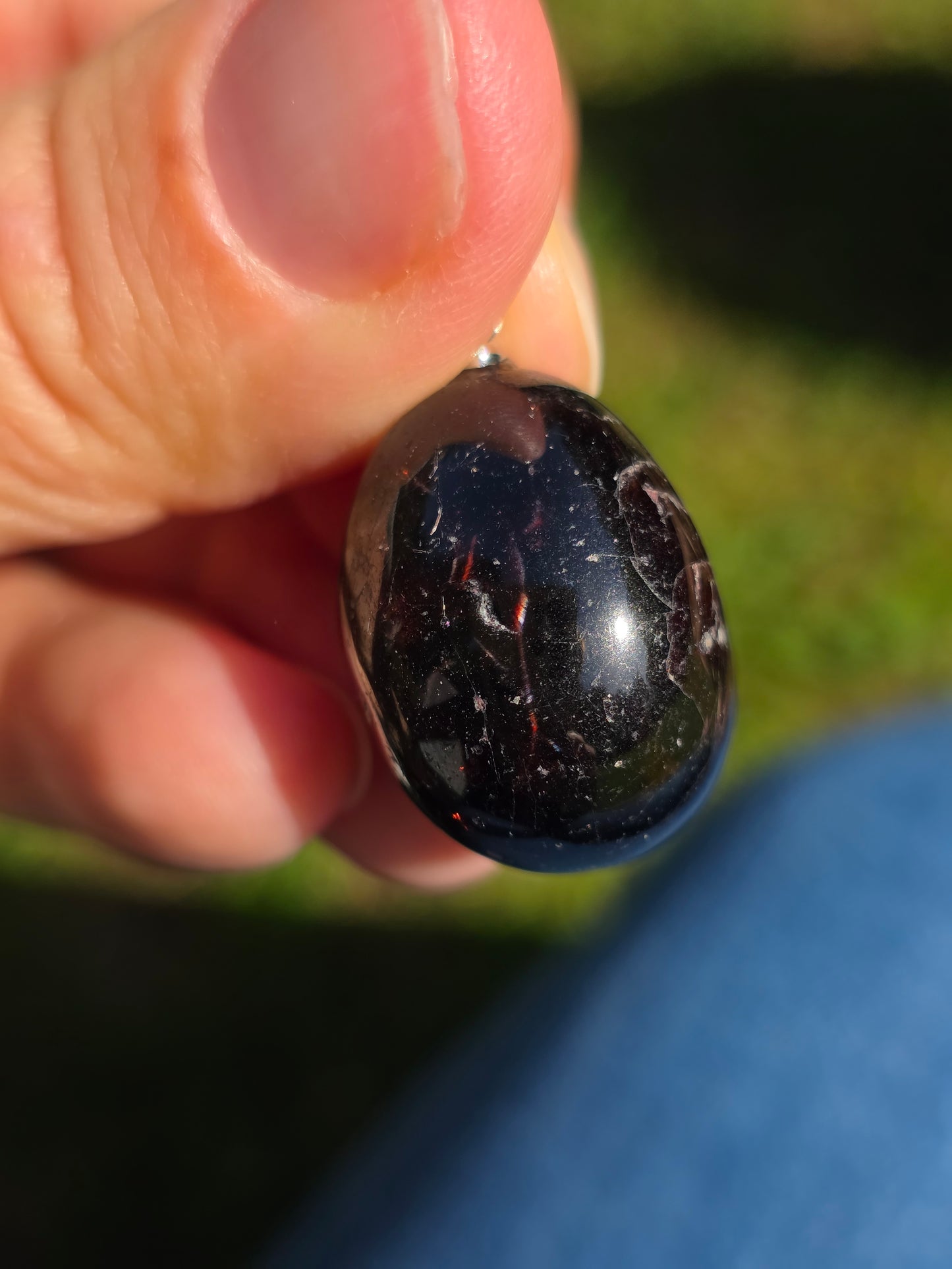 Pendentif pierre roulée Grenat almandin (à choisir)