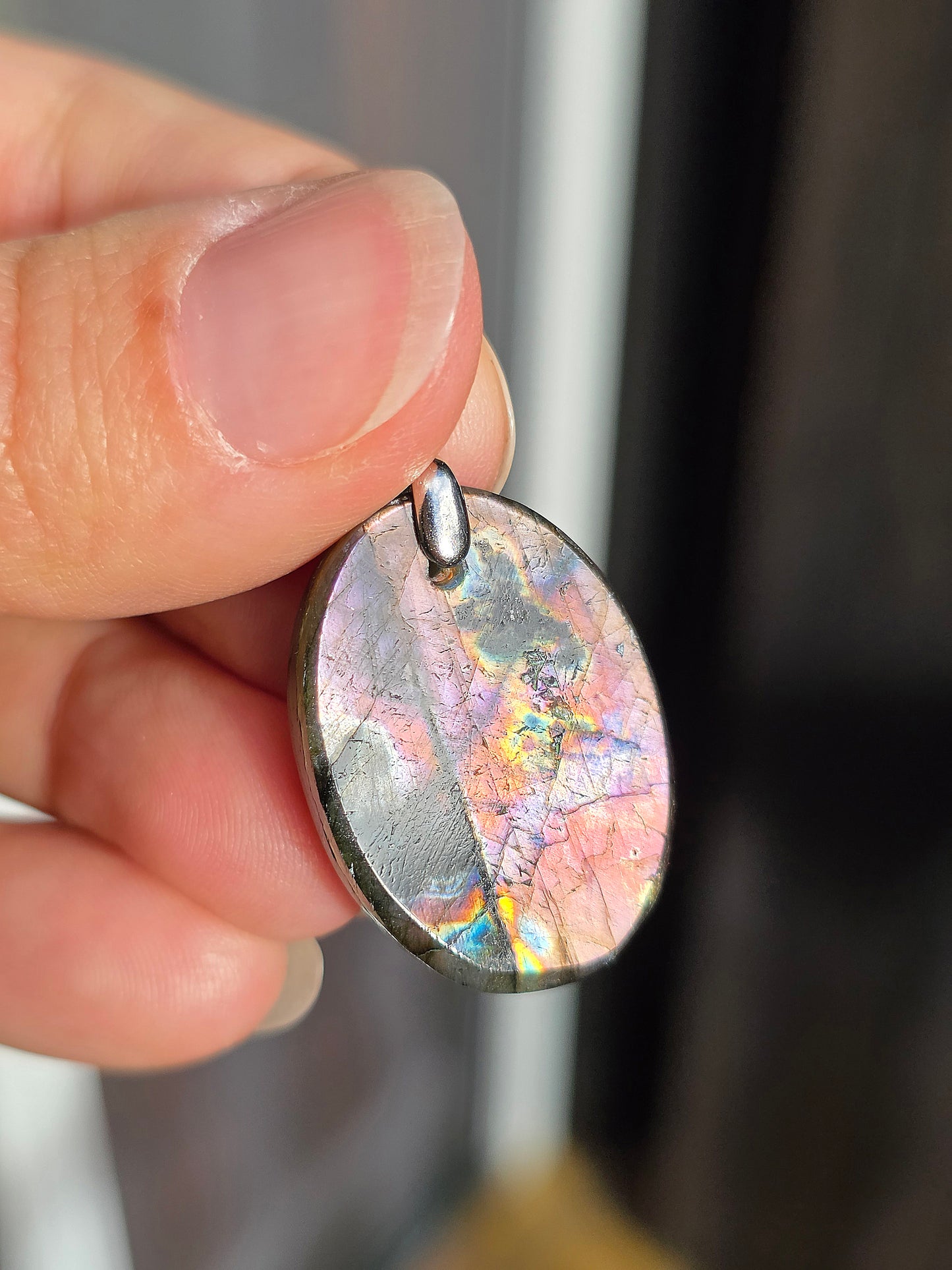 Pendentif en Labradorite arc-en-ciel
