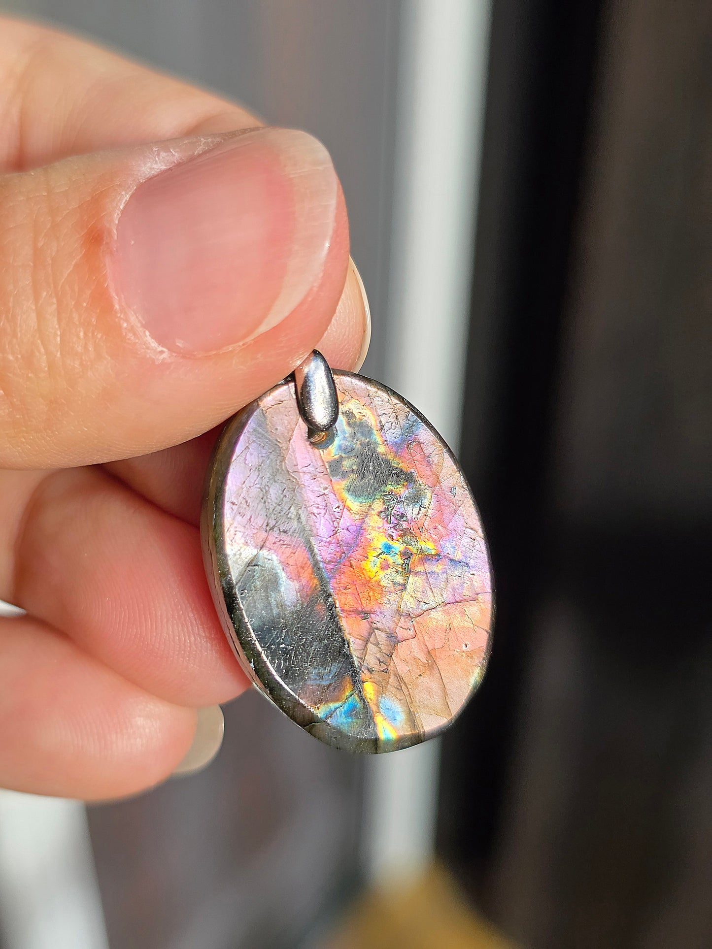 Pendentif en Labradorite arc-en-ciel