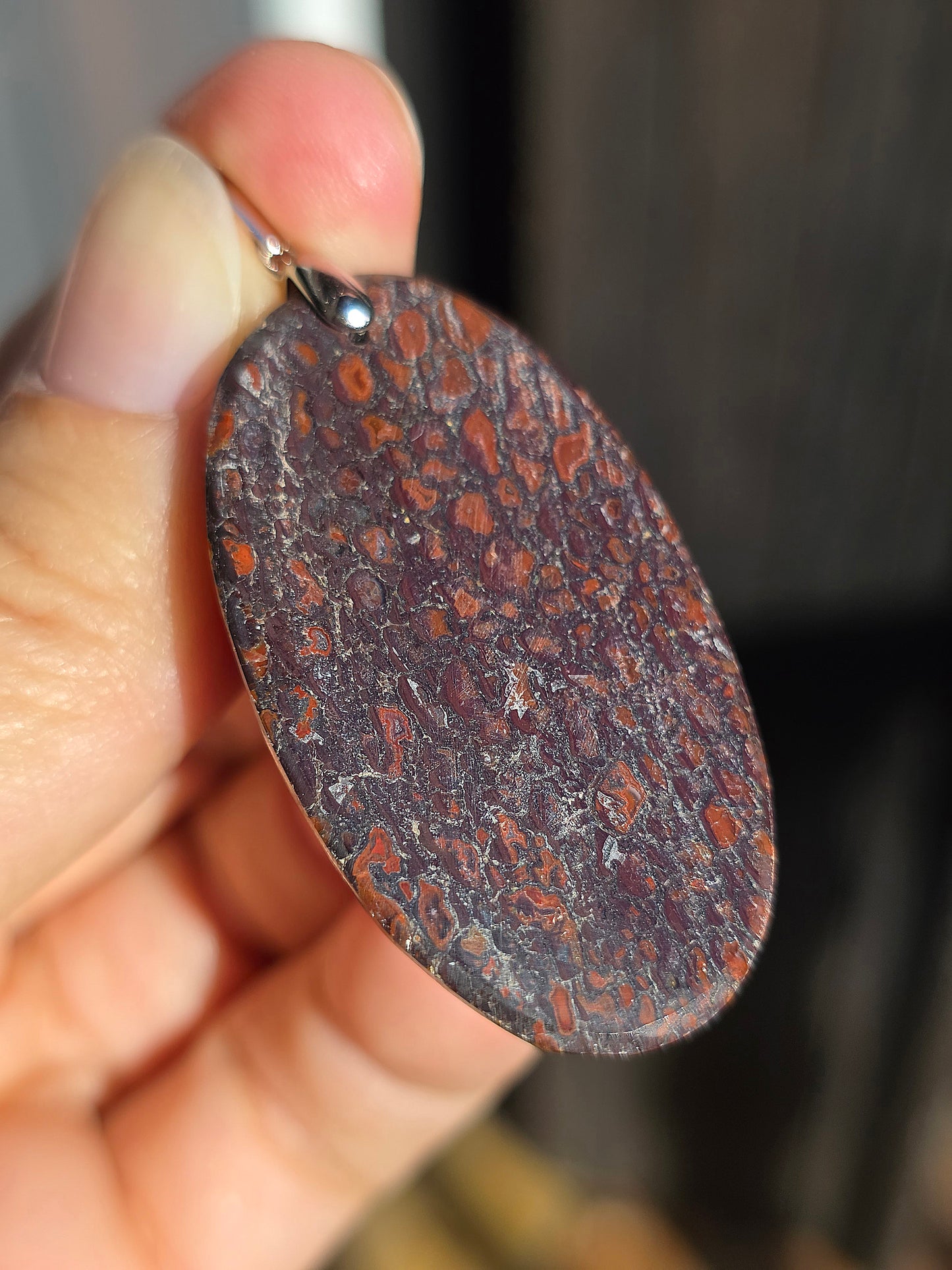 Pendentif en Os de dinosaure du Maroc