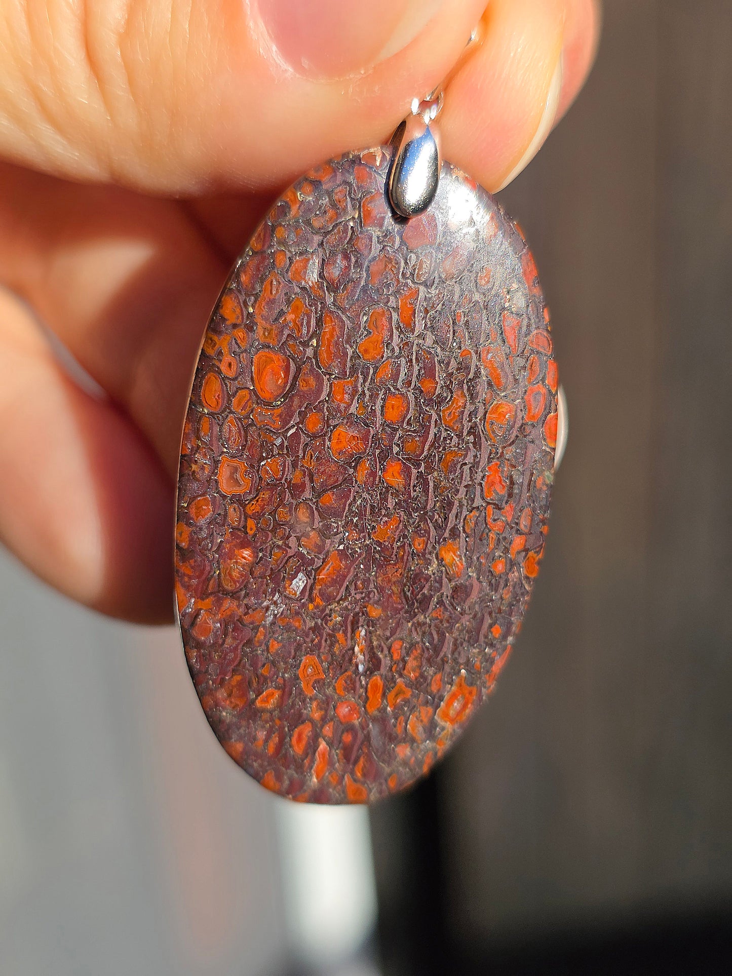 Pendentif en Os de dinosaure du Maroc