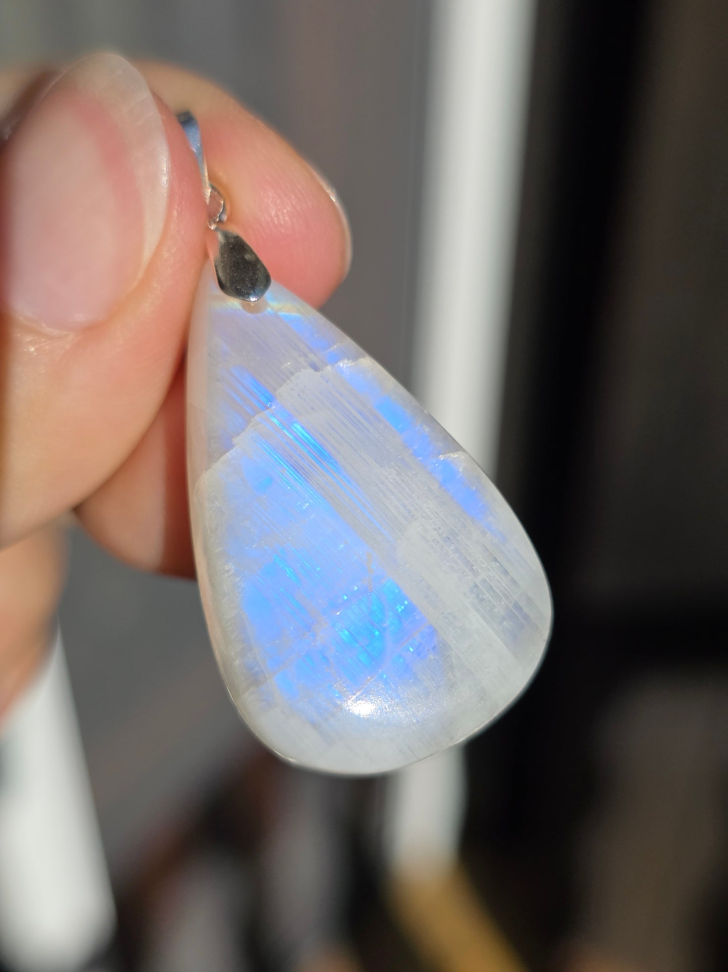 Pendentif Labradorite blanche