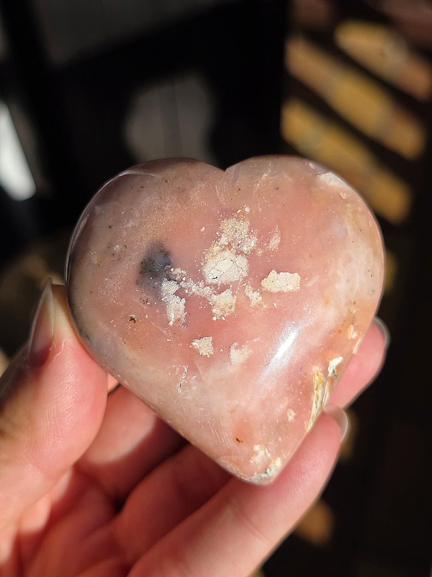 Coeur en Opale rose du Pérou