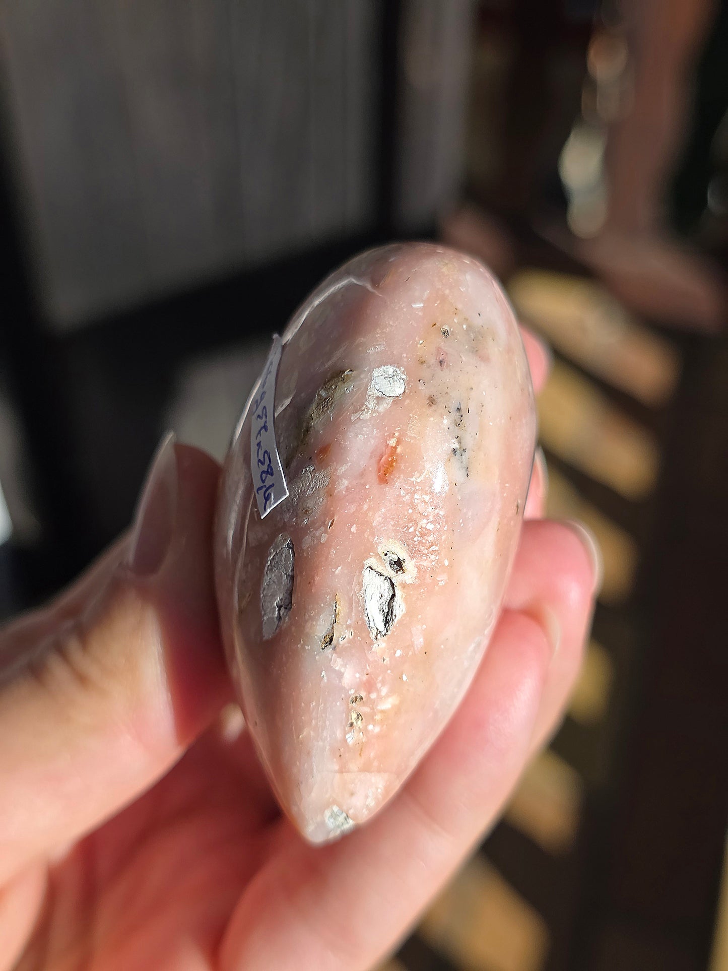Coeur en Opale rose du Pérou